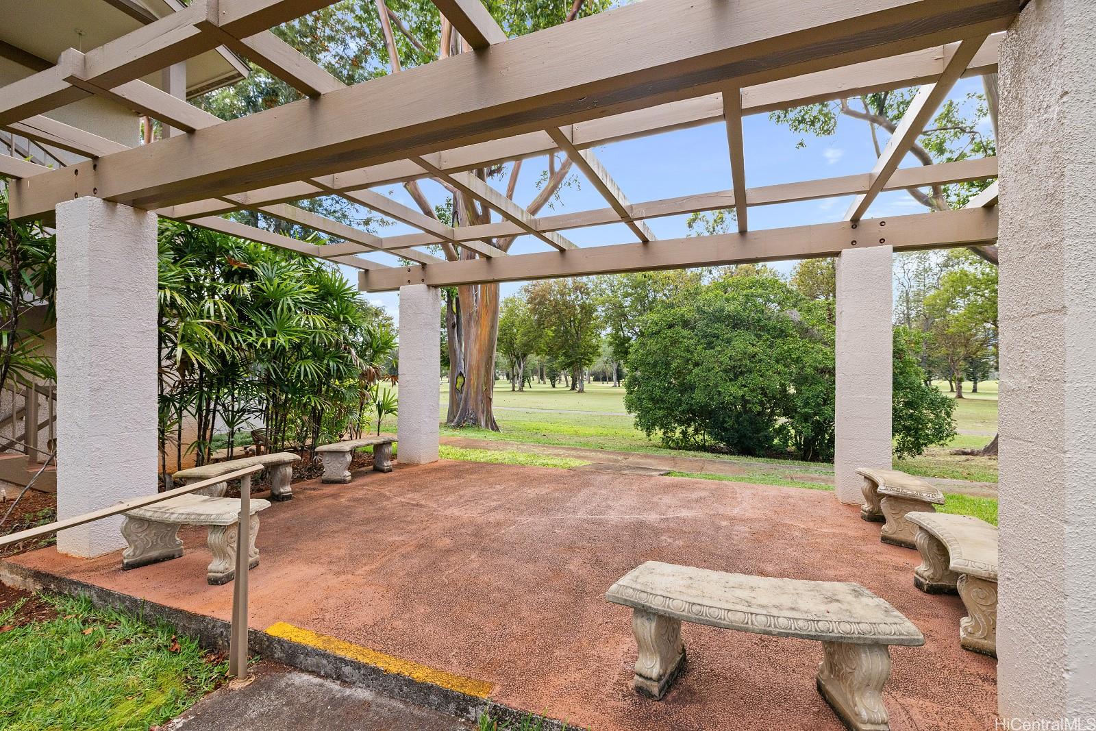 Mililani Town Assoc. townhouse # 127, Mililani, Hawaii - photo 22 of 25