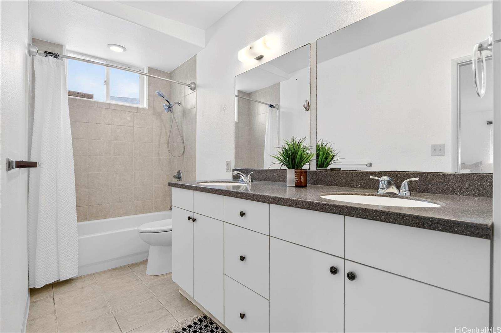 95-145  Wailawa Pl Waipio Acres/waikalani Woodlands, Central home - photo 17 of 25