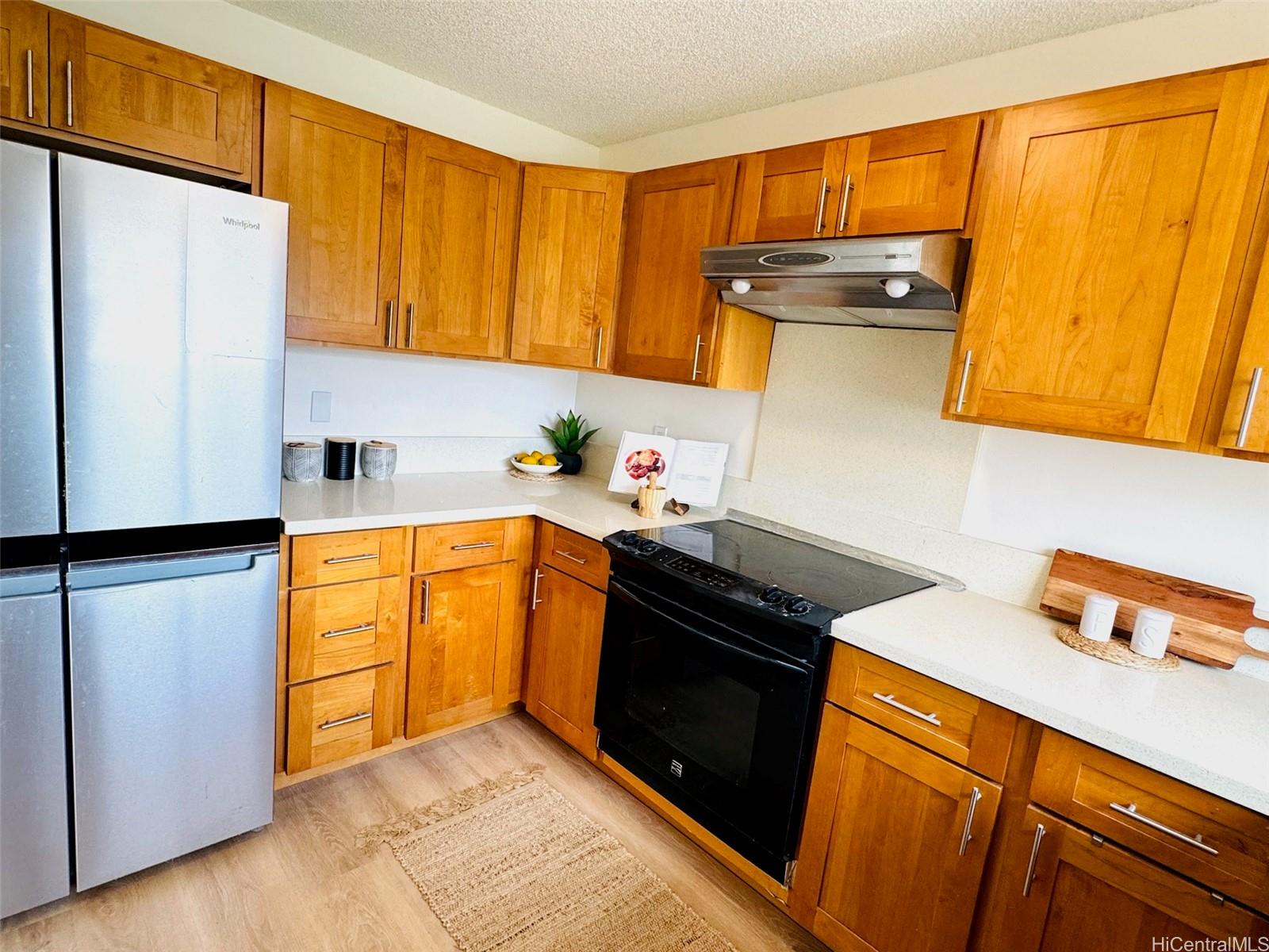 Mililani Town Assoc townhouse # 256, Mililani, Hawaii - photo 2 of 11