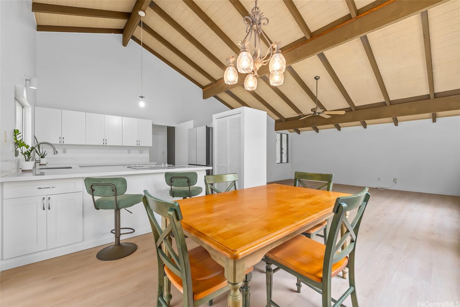 95-153  Makaunulau Pl Mililani Area, Central home - photo 4 of 11