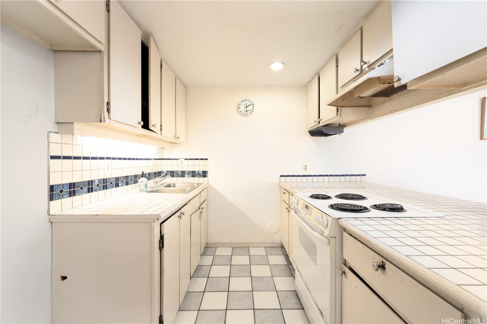 95-156 Kipapa Drive townhouse # 16, Mililani, Hawaii - photo 4 of 20