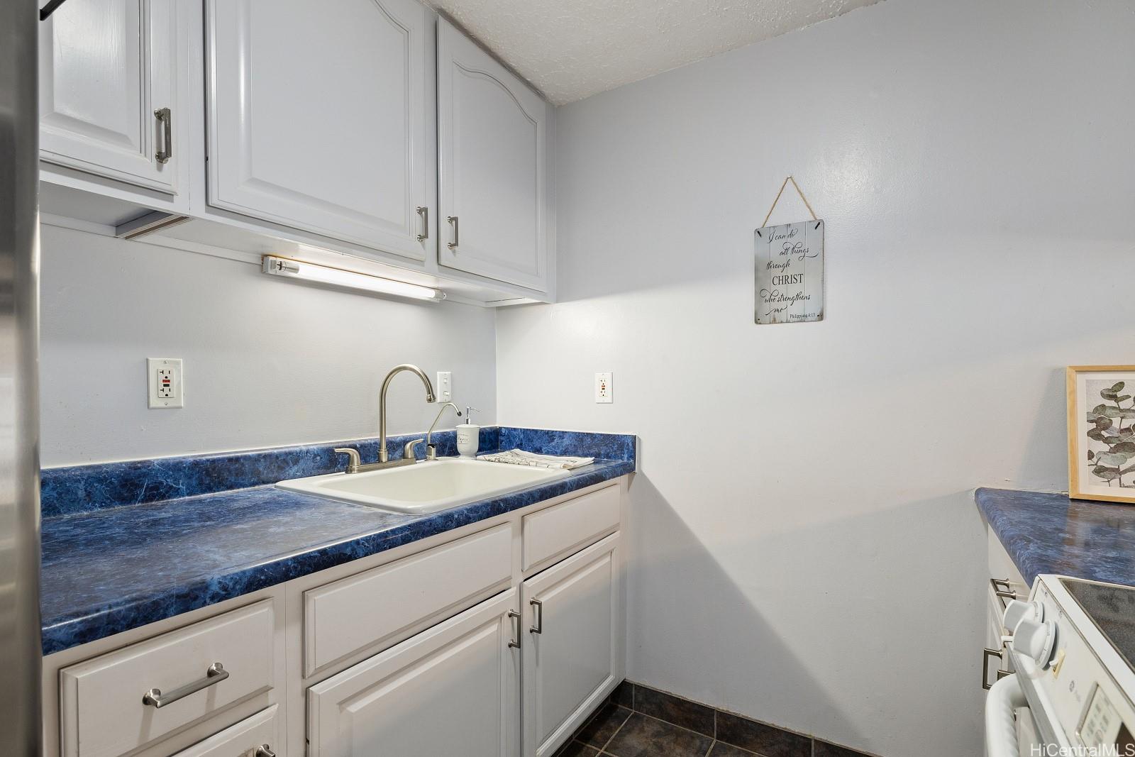 MTA townhouse # 43, Mililani, Hawaii - photo 7 of 17