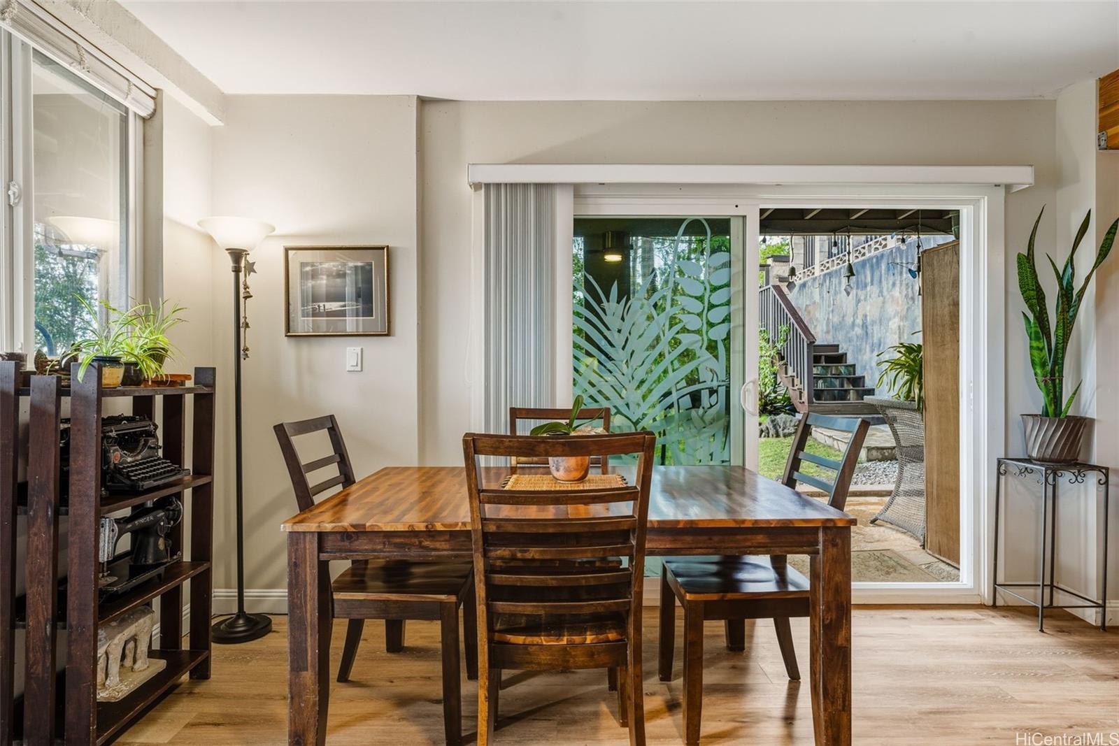 95-170  Waikalani Drive Waipio Acres/waikalani Woodlands, Central home - photo 3 of 25