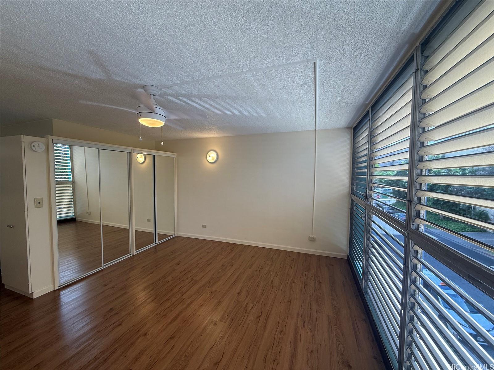 952 Ahana St Honolulu - Rental - photo 2 of 5