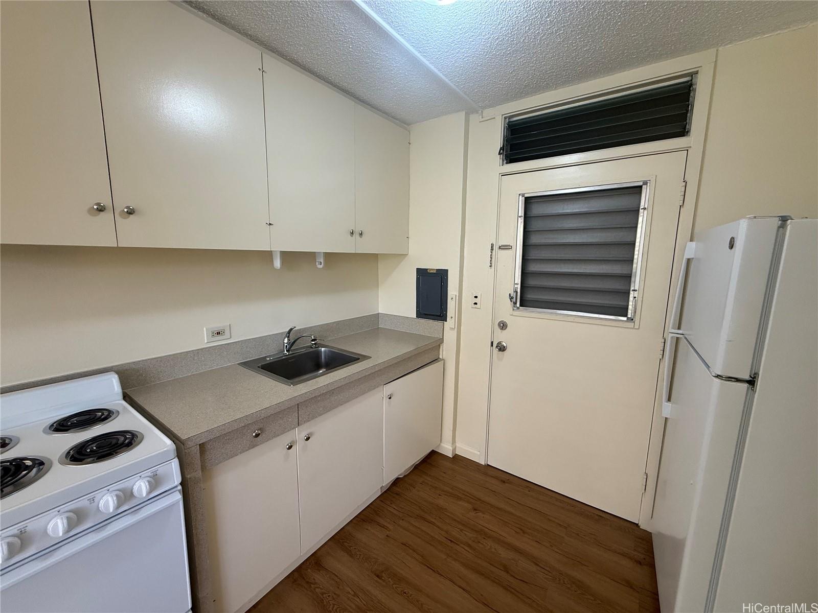 952 Ahana St Honolulu - Rental - photo 5 of 5