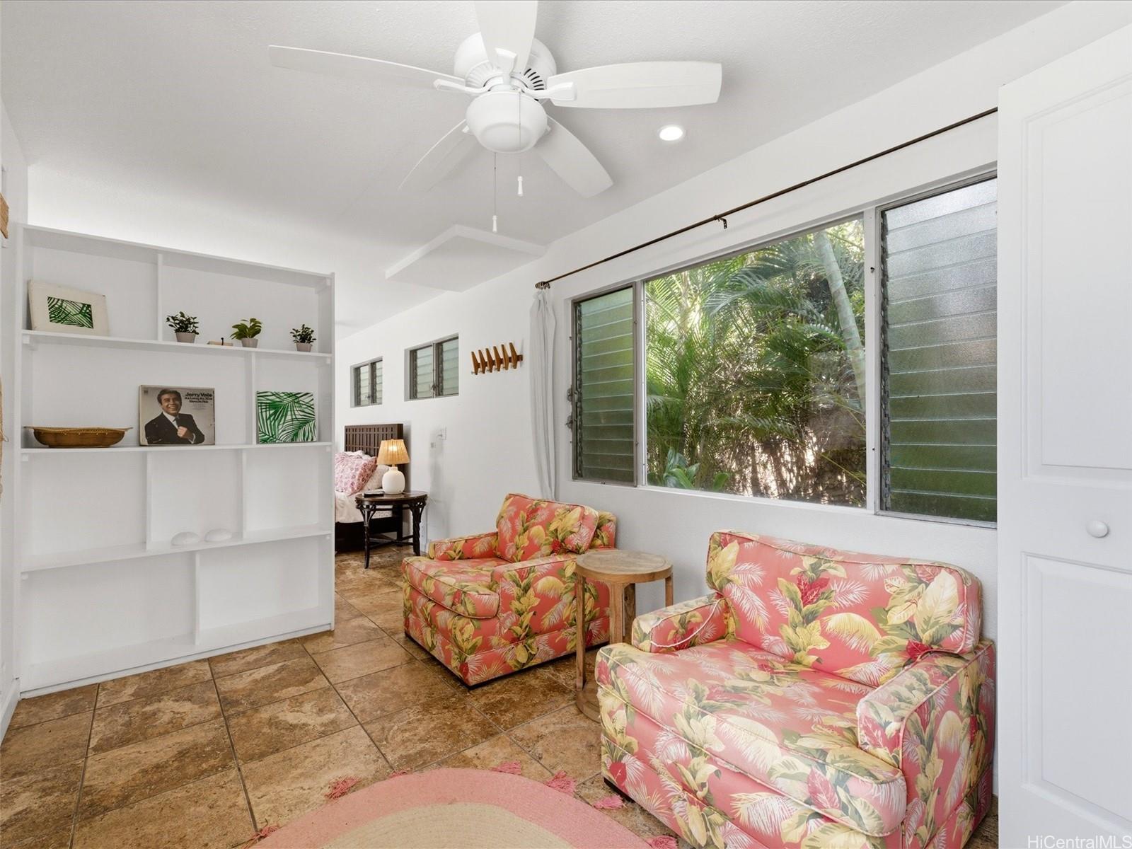 952  Holoholo Street Enchanted Lake, Kailua home - photo 15 of 25