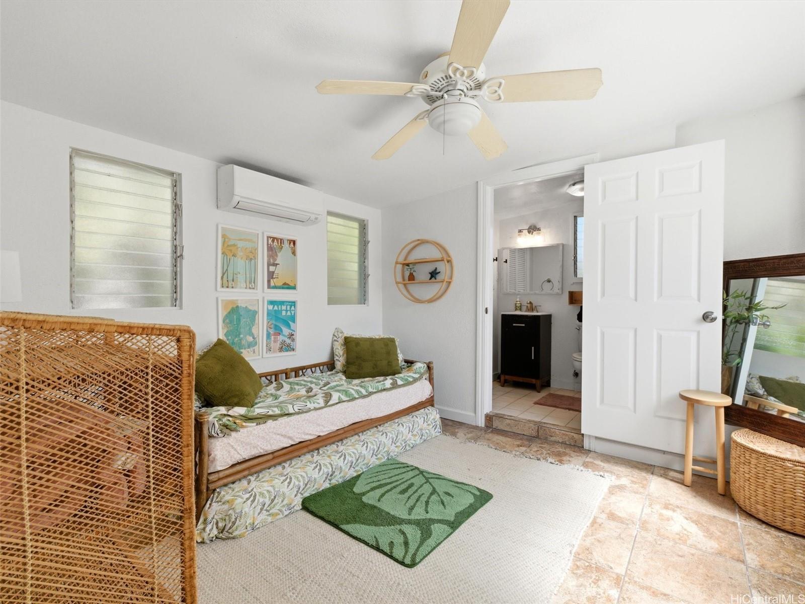 952  Holoholo Street Enchanted Lake, Kailua home - photo 17 of 25