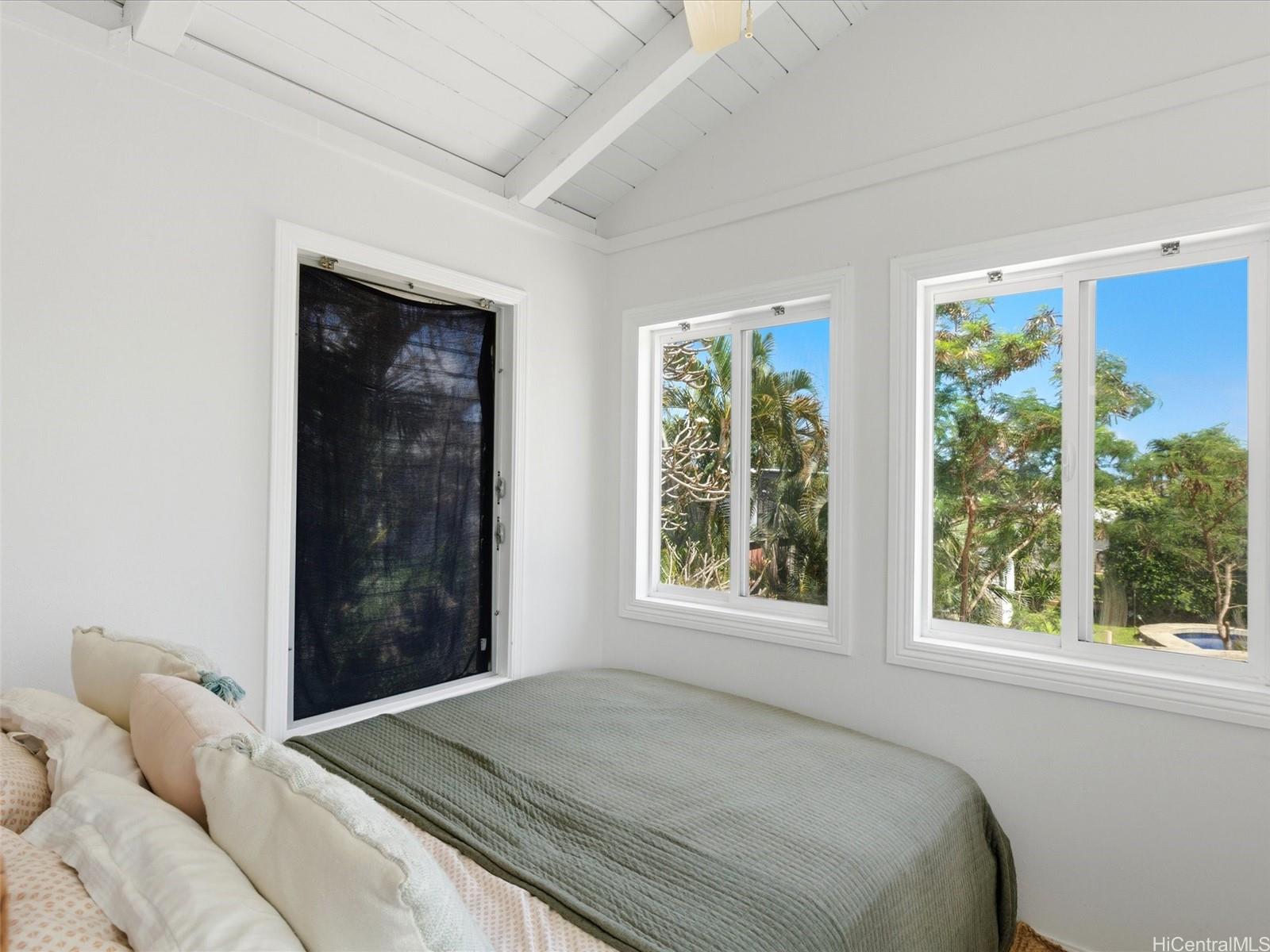 952  Holoholo Street Enchanted Lake, Kailua home - photo 22 of 25