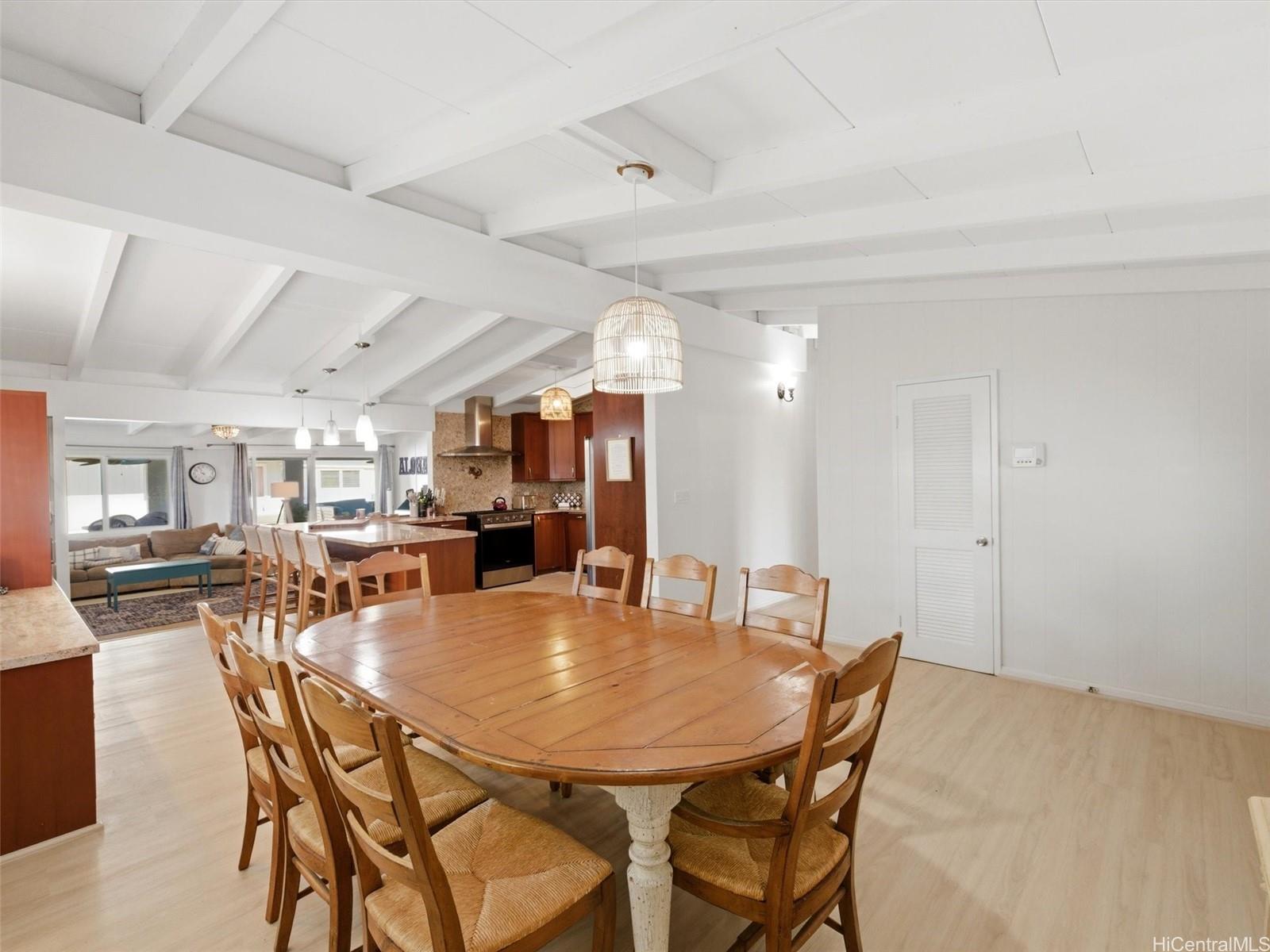 952  Holoholo Street Enchanted Lake, Kailua home - photo 8 of 25