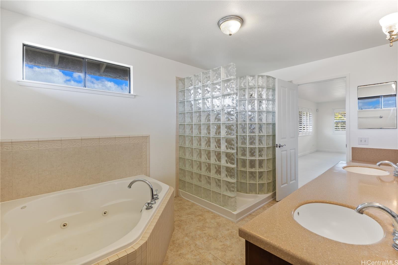 95-204  Haunone Place Mililani Mauka, Central home - photo 18 of 25