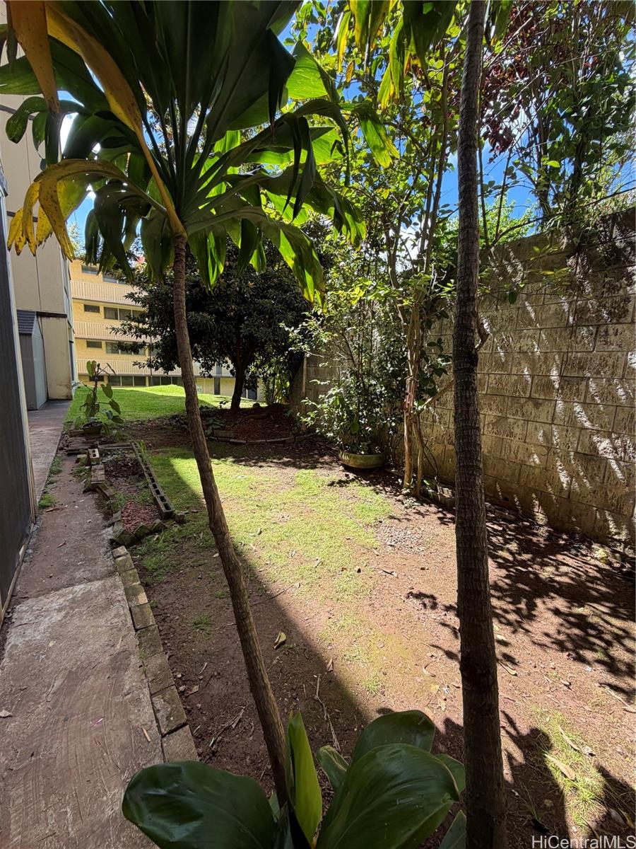 Ridgecrest-Melemanu condo # D106, Mililani, Hawaii - photo 6 of 18