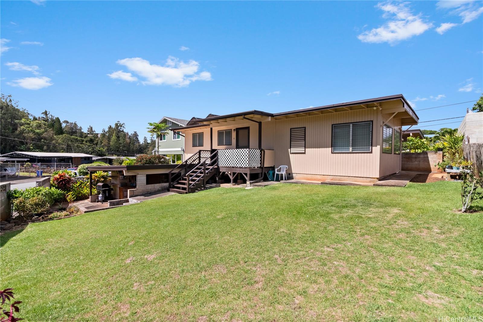 95-207  Waipono St Waipio Acres/waikalani Woodlands, Central home - photo 3 of 16