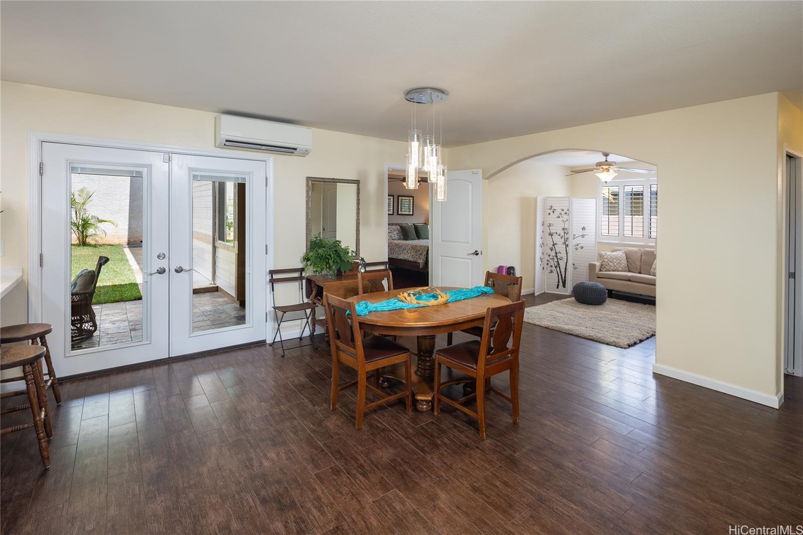 95-210  Kuauna Place Mililani Mauka, Central home - photo 4 of 25