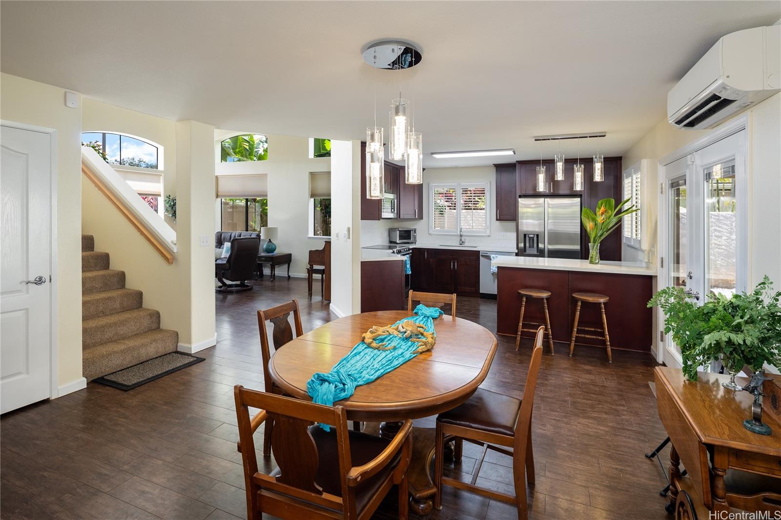 95-210  Kuauna Place Mililani Mauka, Central home - photo 5 of 23