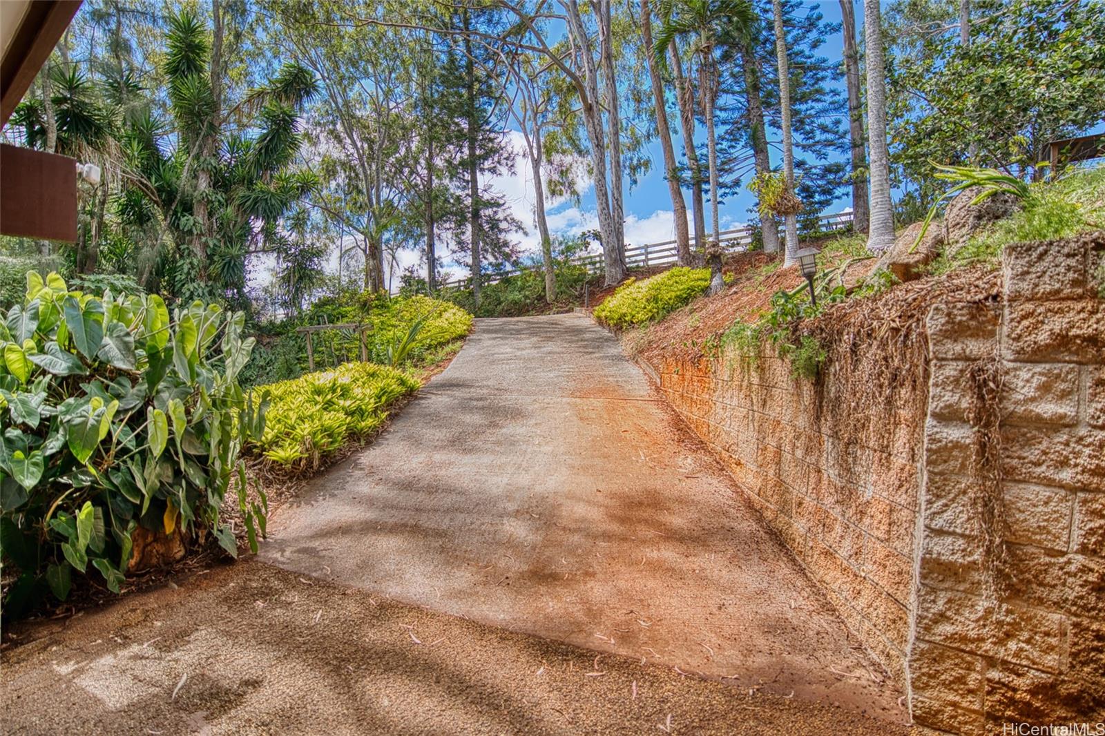 95-214  Waikalani Drive Waipio Acres/waikalani Woodlands, Central home - photo 24 of 25