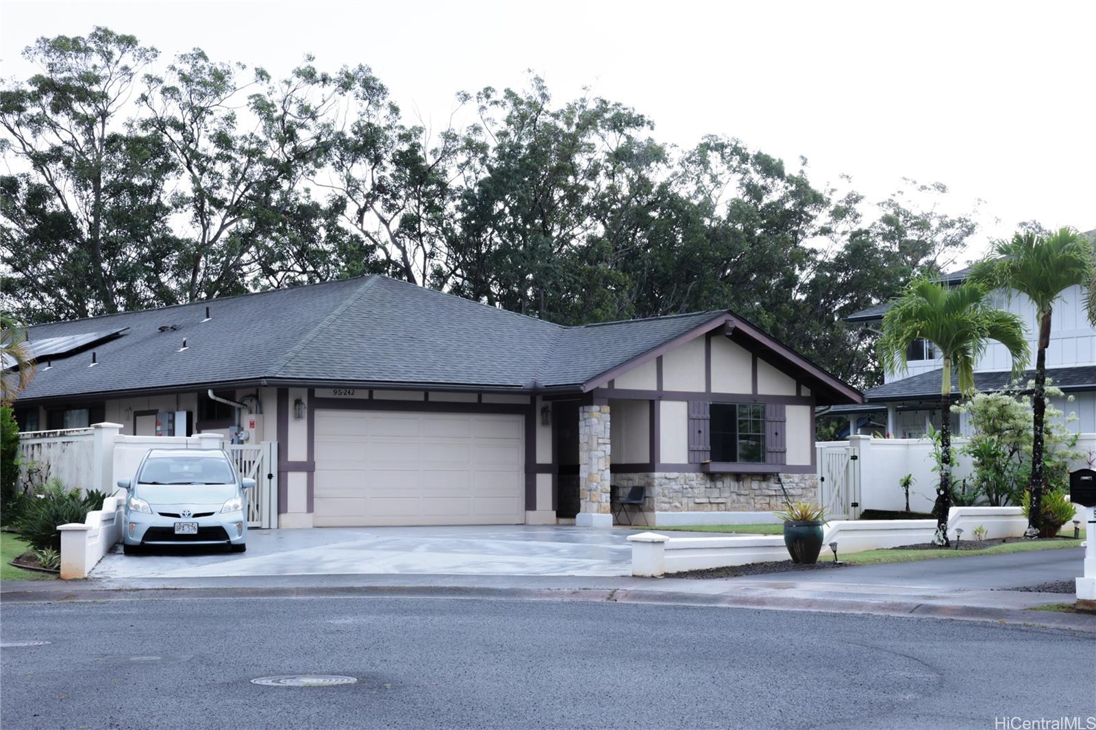 95-242  Anuanu Pl Mililani Mauka, Central home - photo 2 of 22