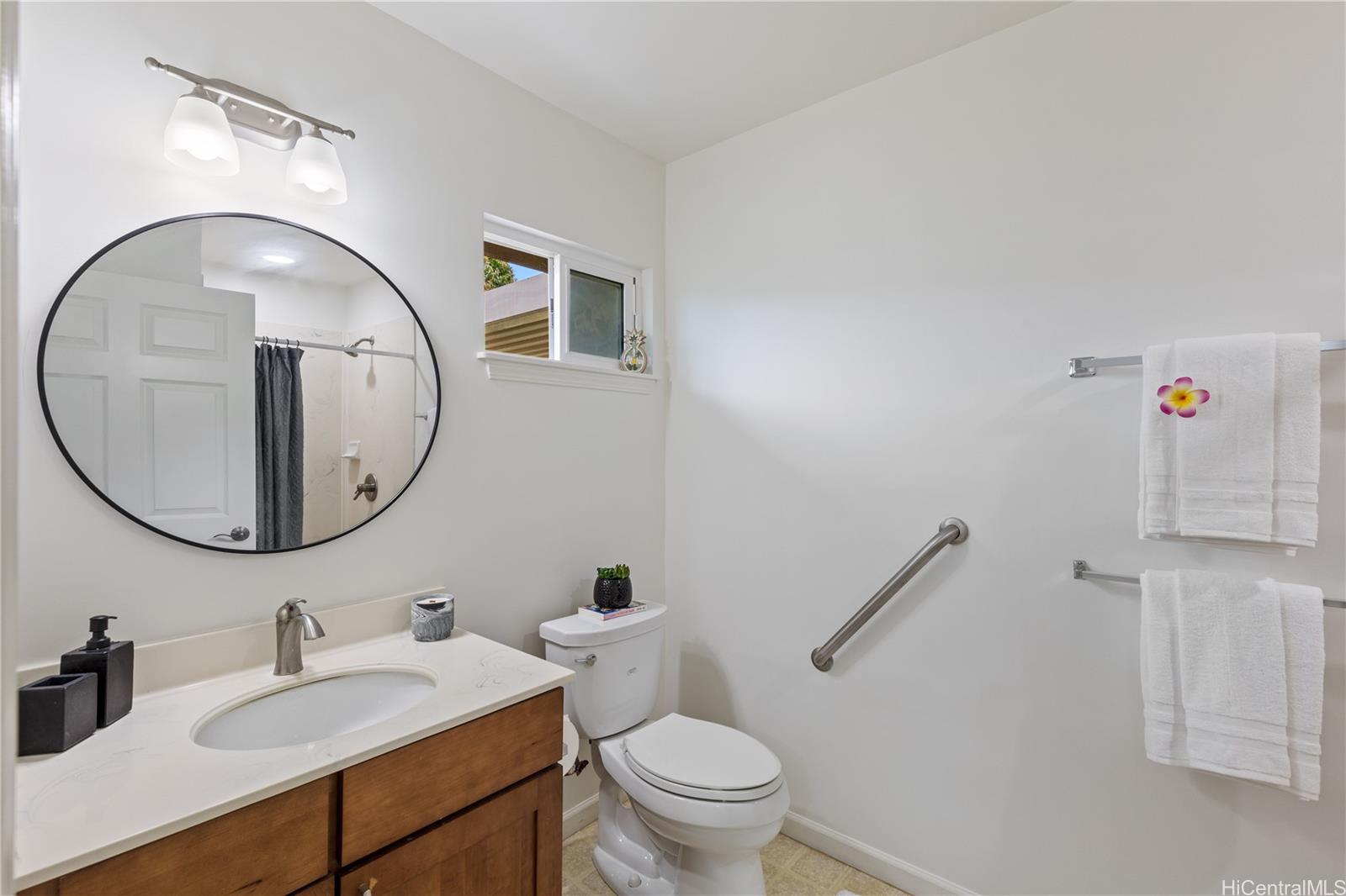 95-246  Wailawa Street Waipio Acres/waikalani Woodlands, Central home - photo 18 of 23