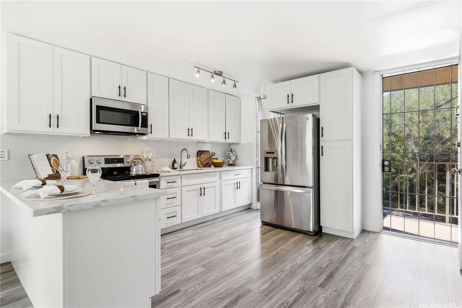 Waikalani Woodlands condo # B703, Mililani, Hawaii - photo 2 of 21