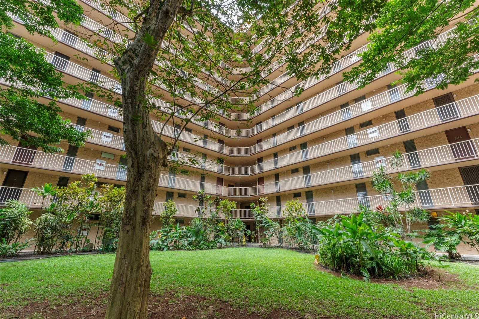 Waikalani Woodlands condo # C404, Mililani, Hawaii - photo 17 of 18