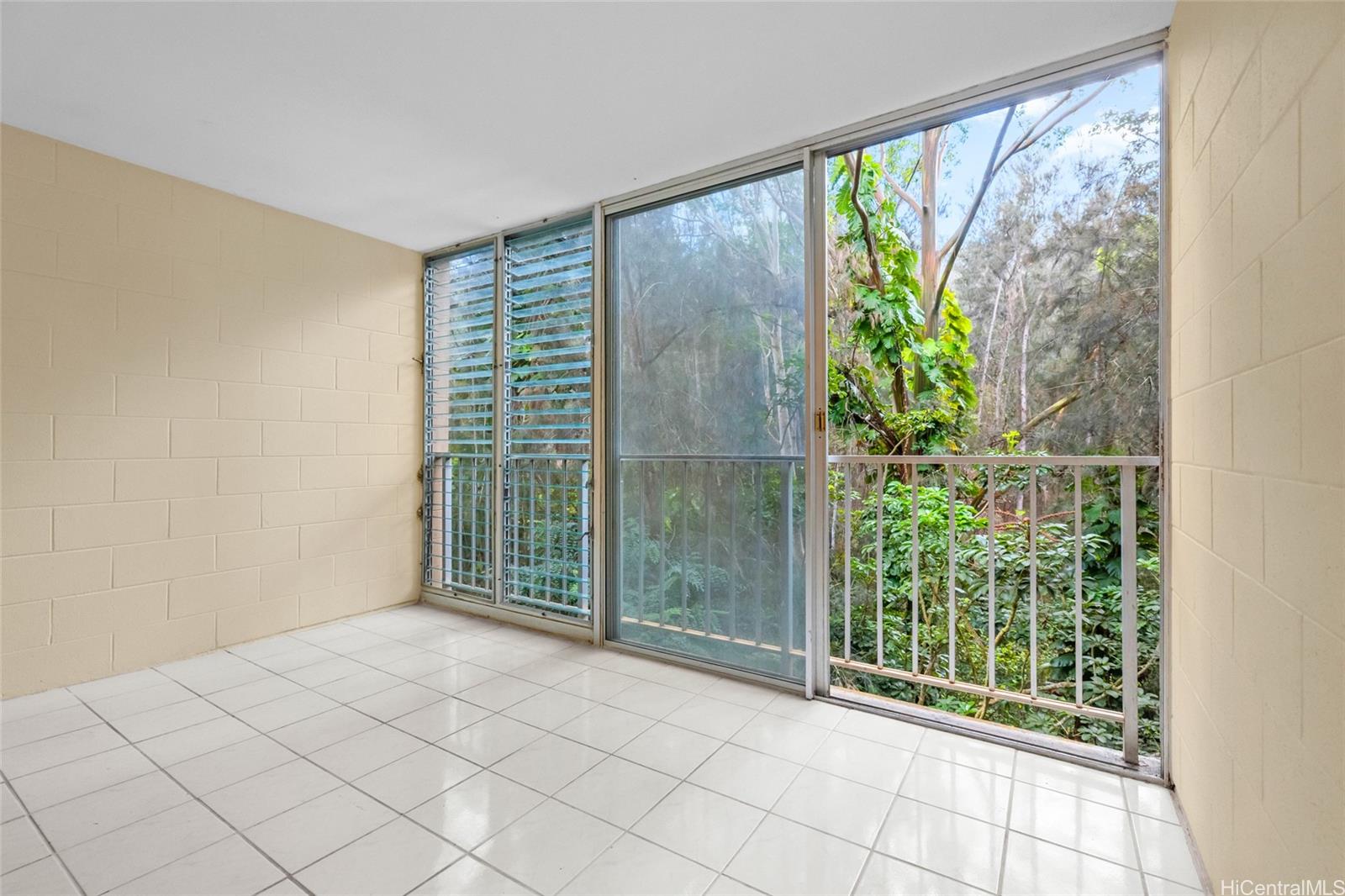 Waikalani Woodlands condo # C505, Mililani, Hawaii - photo 15 of 23