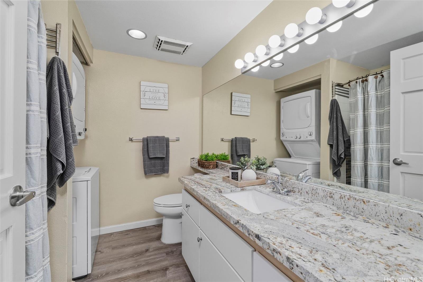 95-270 Waikalani Drive townhouse # B302, Mililani, Hawaii - photo 17 of 25