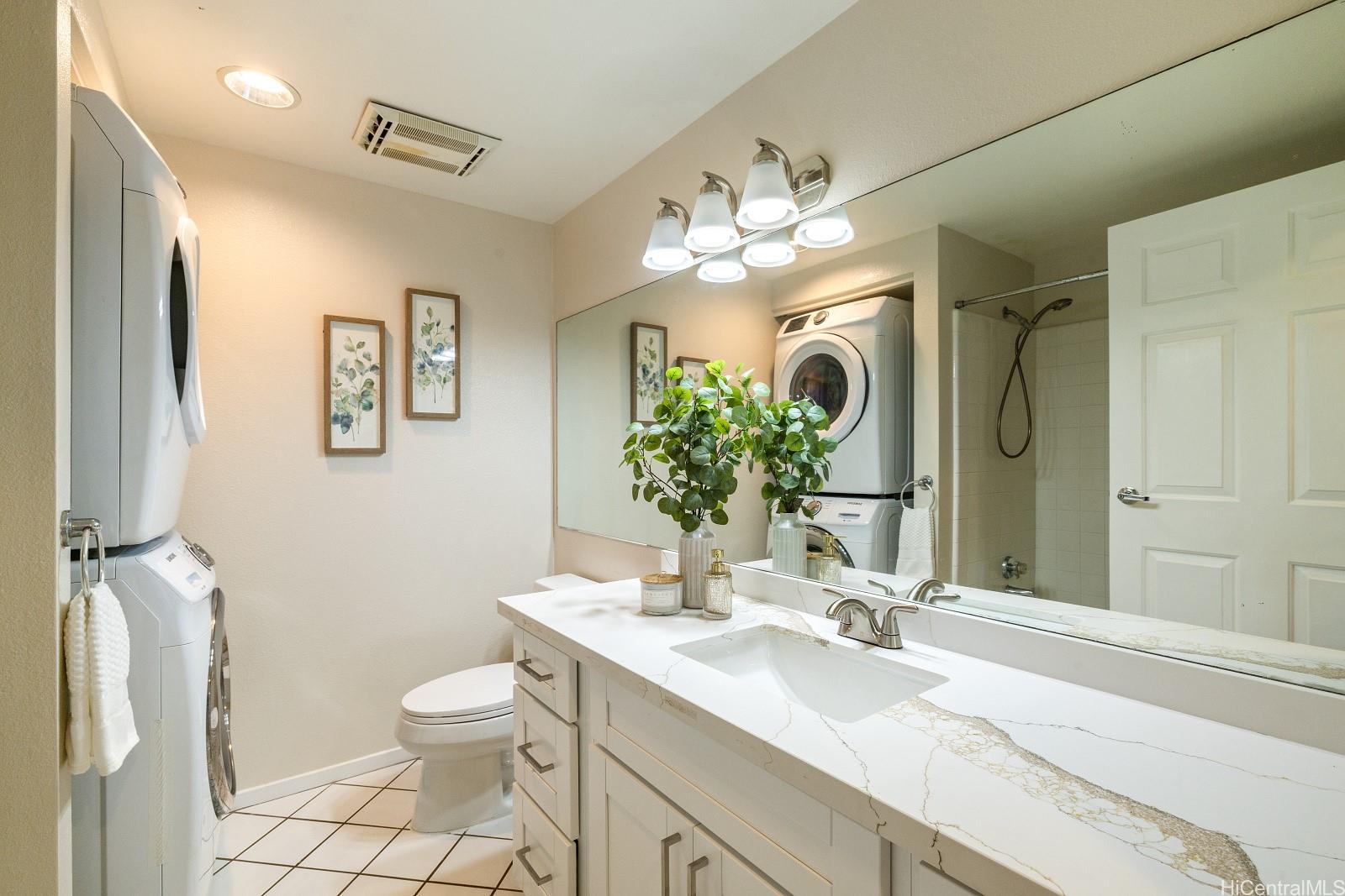 95-270 Waikalani Drive townhouse # C303, Mililani, Hawaii - photo 17 of 25