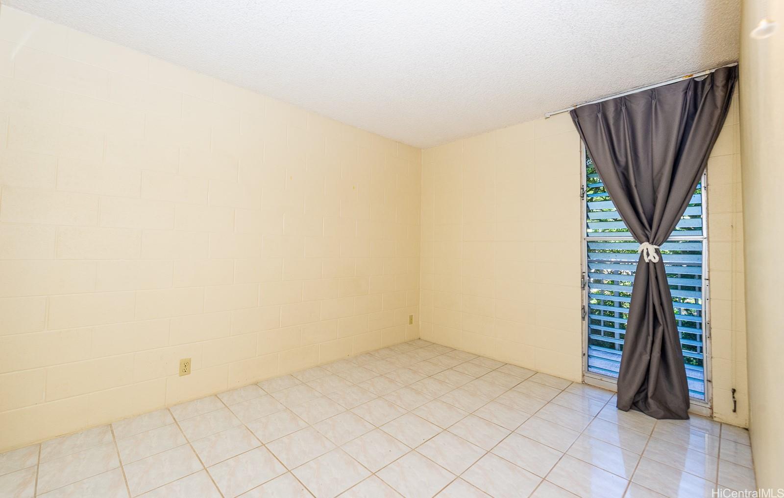 Waikalani Woodlands condo # D402, Mililani, Hawaii - photo 17 of 20