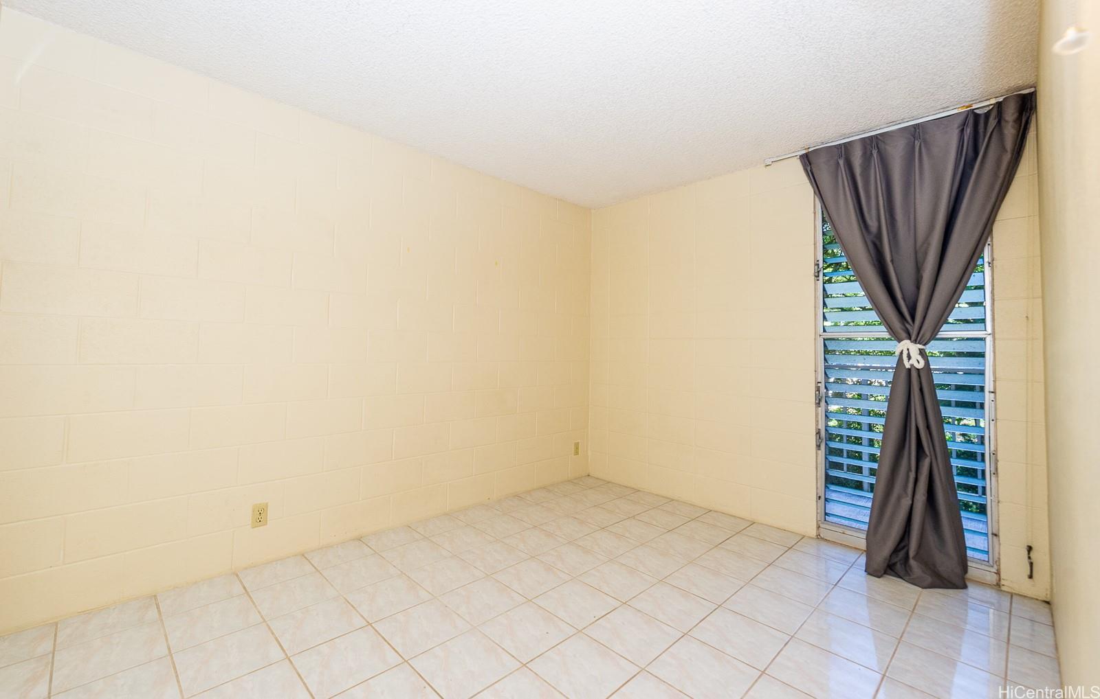 Waikalani Woodlands condo # D402, Mililani, Hawaii - photo 12 of 16