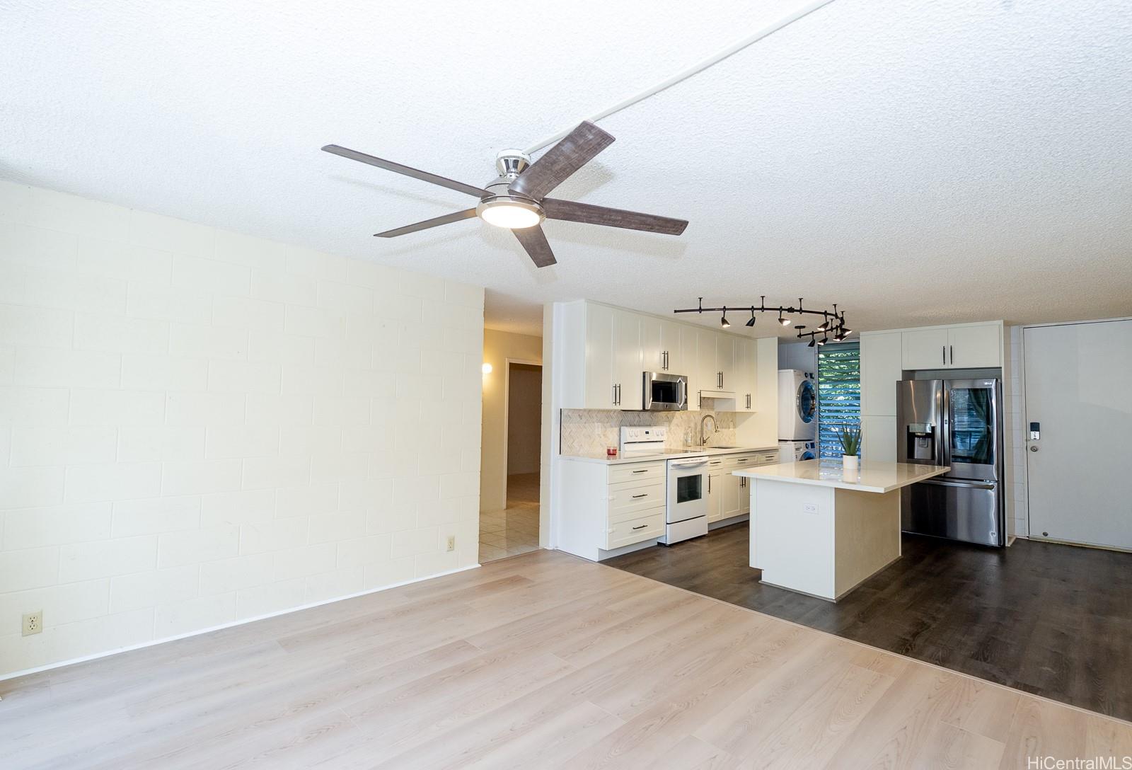 Waikalani Woodlands condo # D402, Mililani, Hawaii - photo 9 of 16