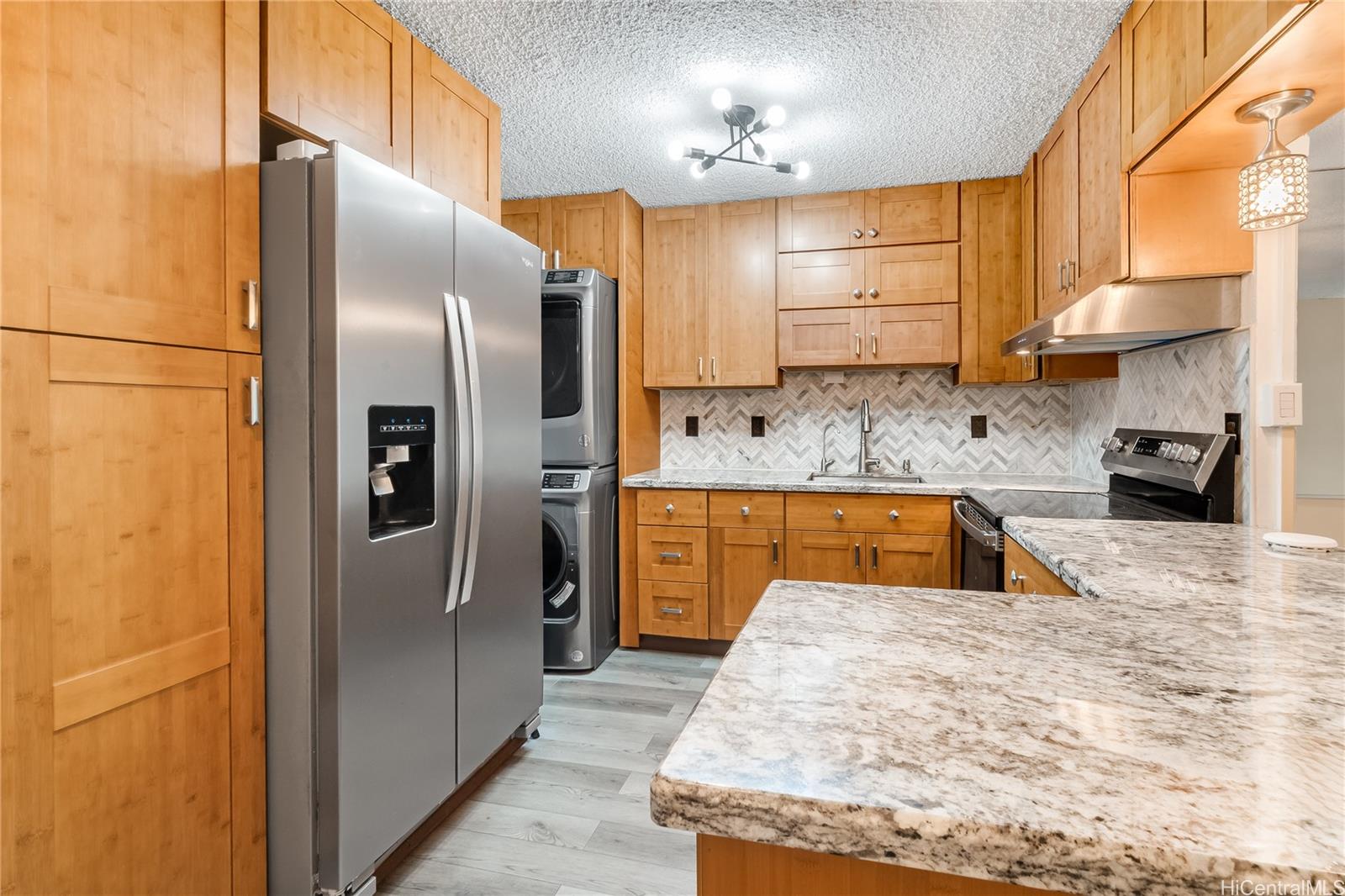 Waikalani Woodlands condo # D501, Mililani, Hawaii - photo 3 of 22