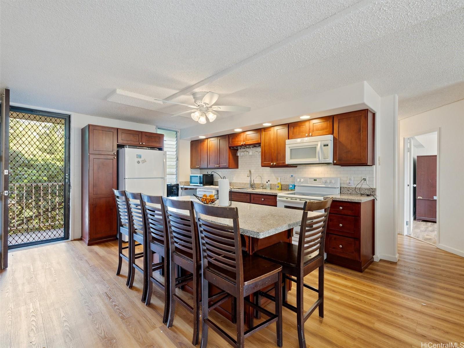 Waikalani Woodlands condo # D706, Mililani, Hawaii - photo 2 of 18