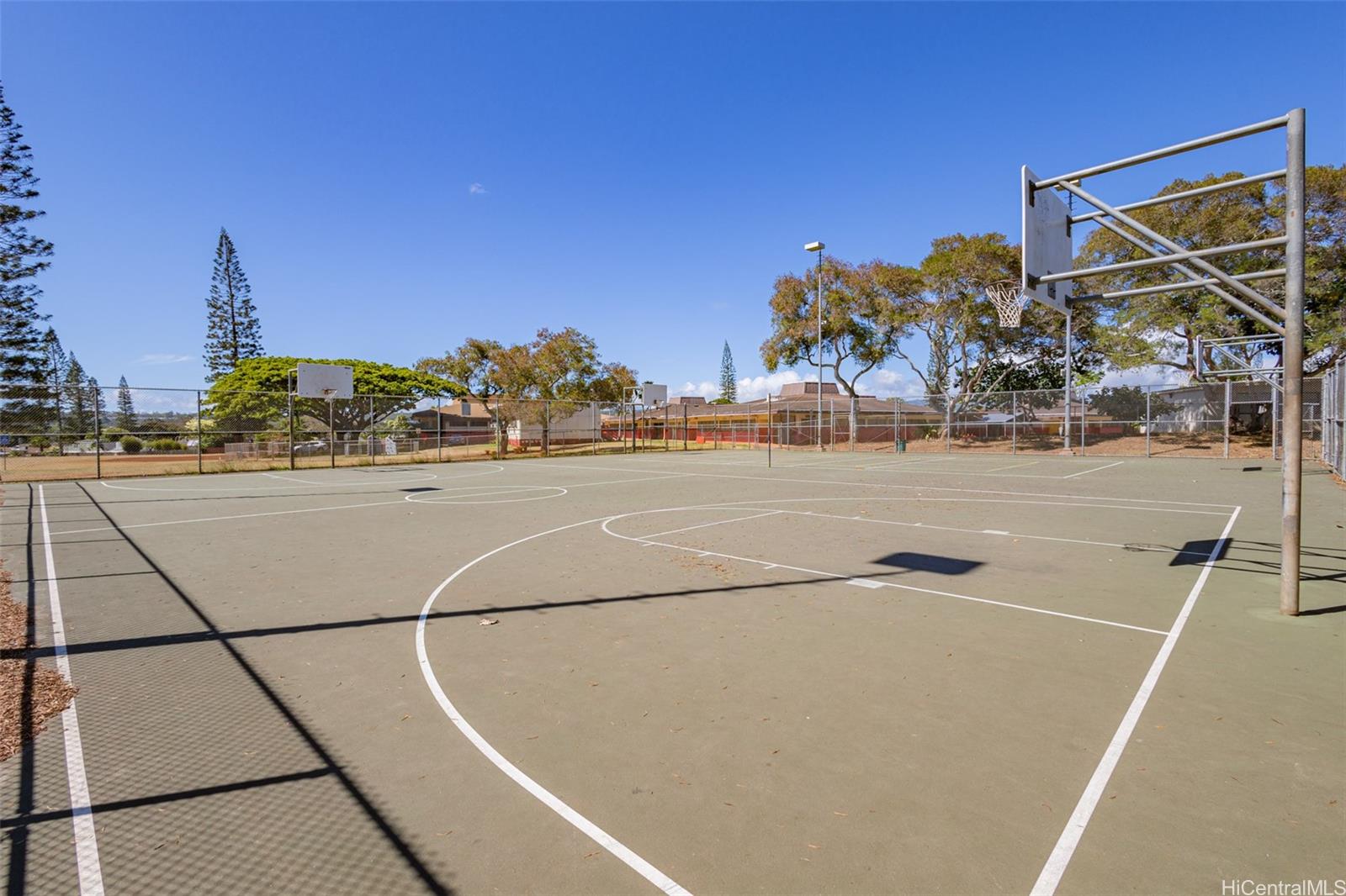 MTA townhouse # 213, Mililani, Hawaii - photo 23 of 25
