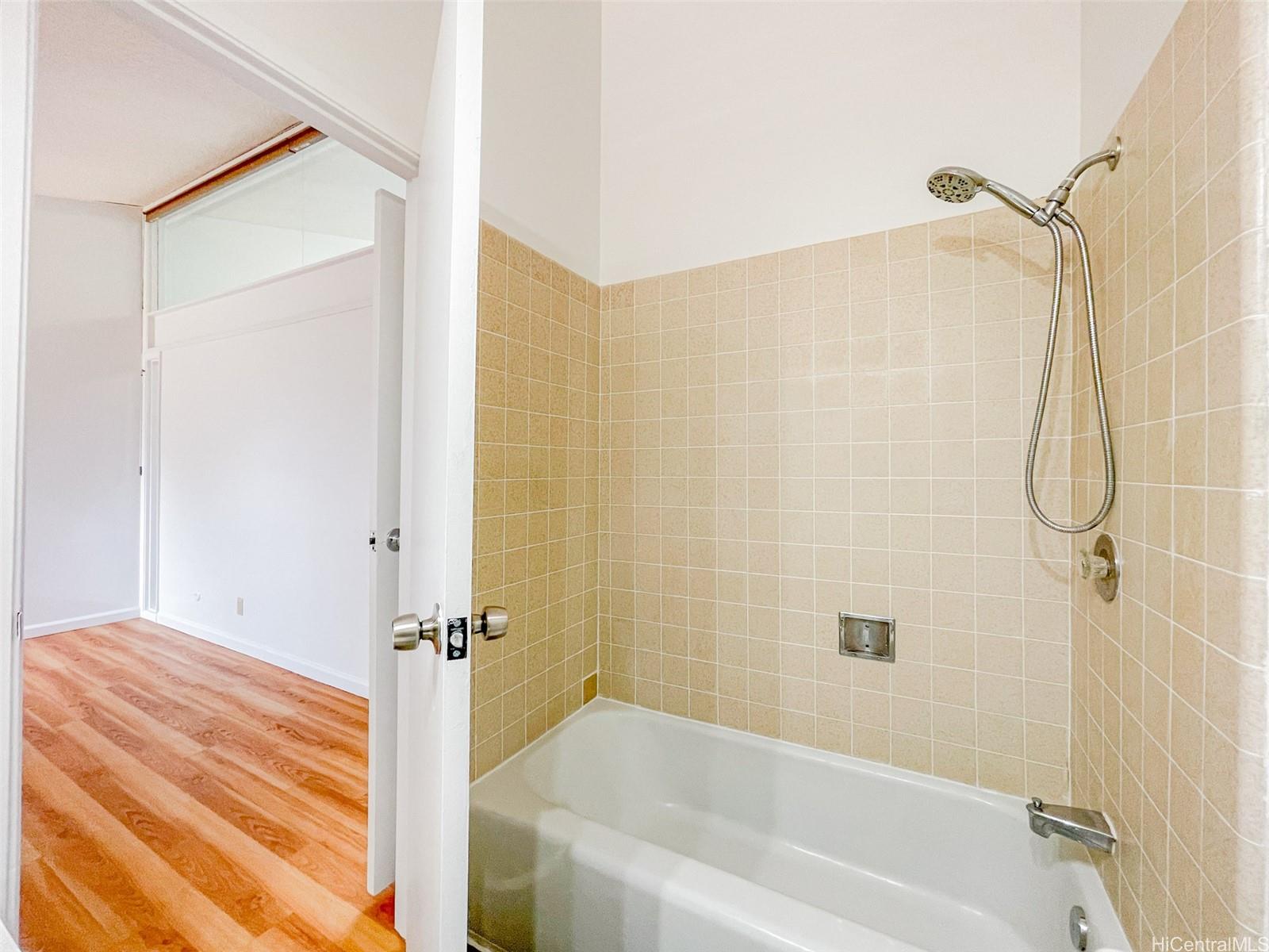 MTA townhouse # 213, Mililani, Hawaii - photo 16 of 25