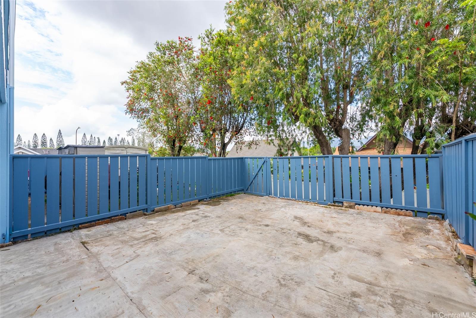 MTA townhouse # 223, Mililani, Hawaii - photo 16 of 18