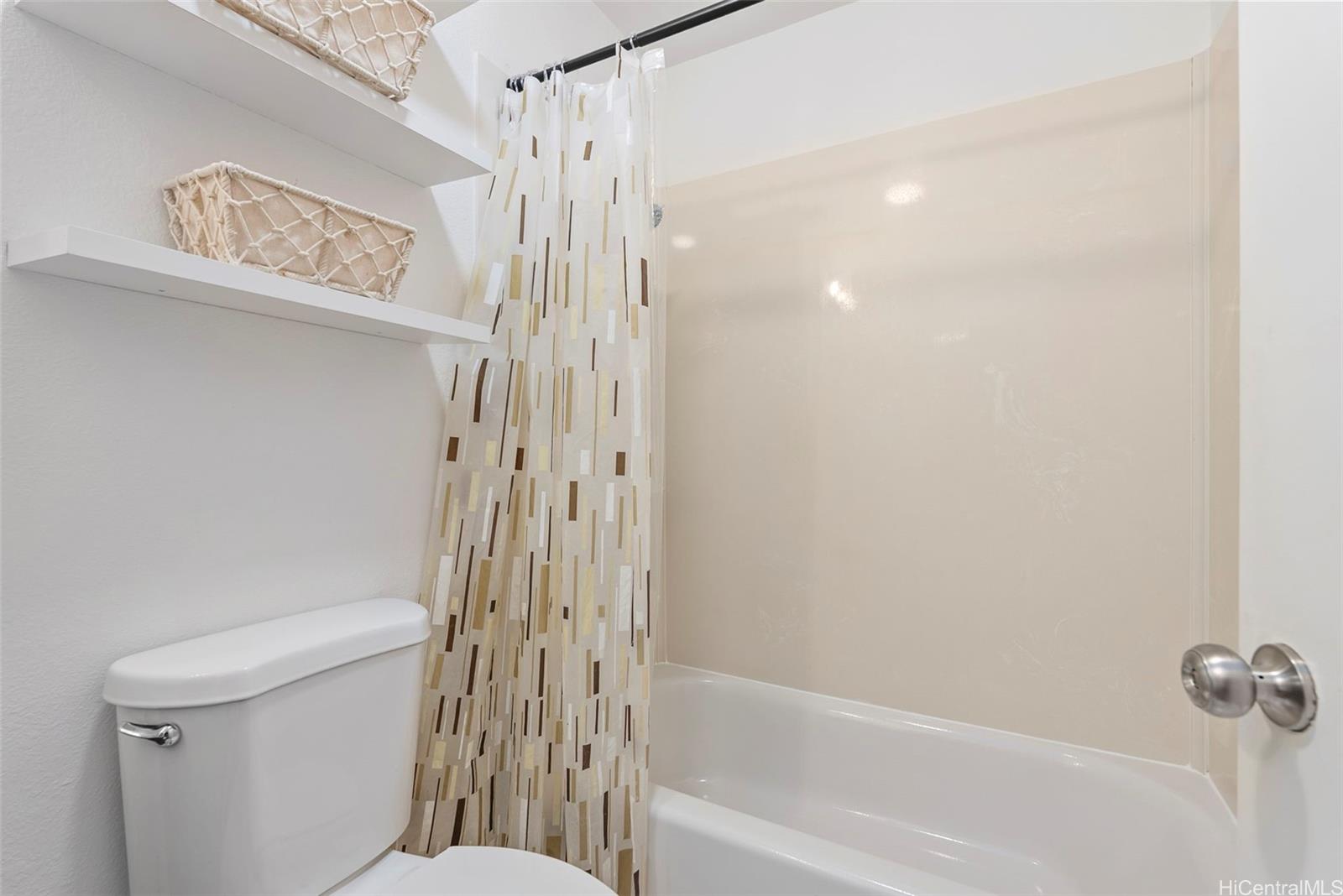 Mililani Point condo # B-2, Mililani, Hawaii - photo 16 of 24