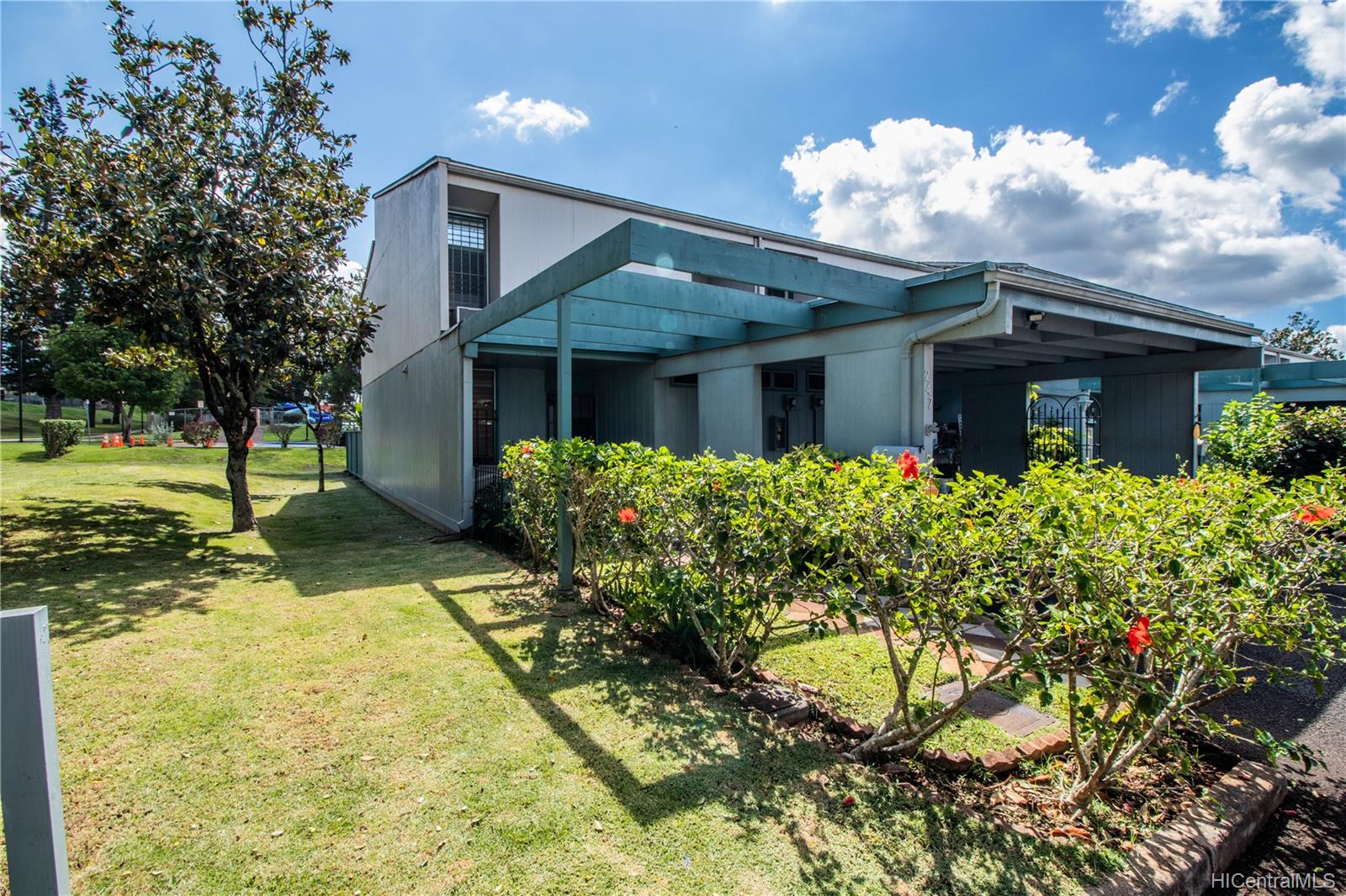 Mililani Garden Homes 1 247, 95400 Hokukea Court, Mililani