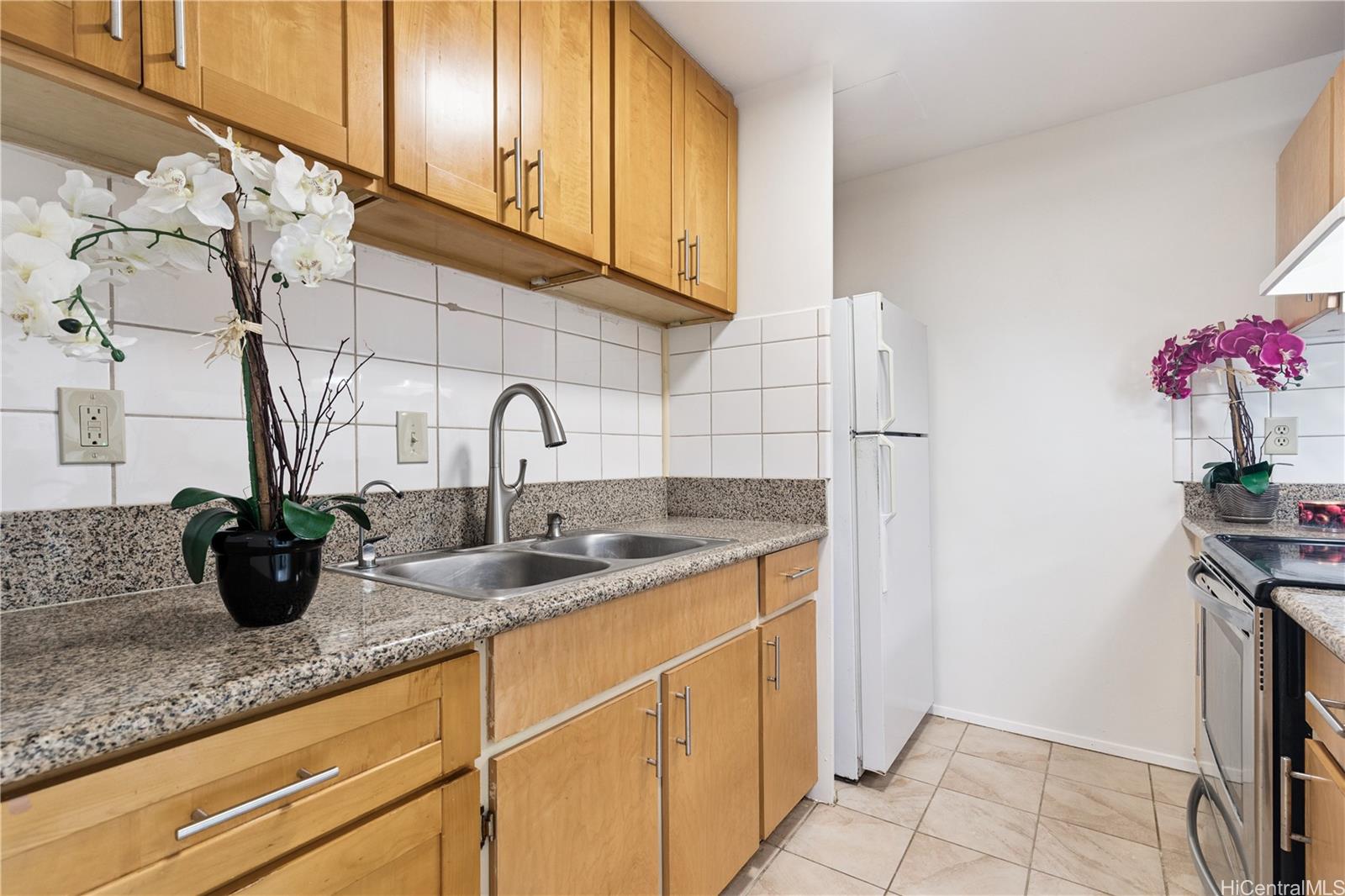 Mililani Town townhouse # 250, Mililani, Hawaii - photo 5 of 17