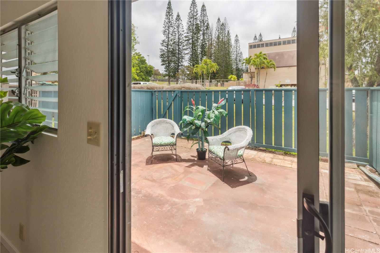 Mililani Town townhouse # 250, Mililani, Hawaii - photo 7 of 17