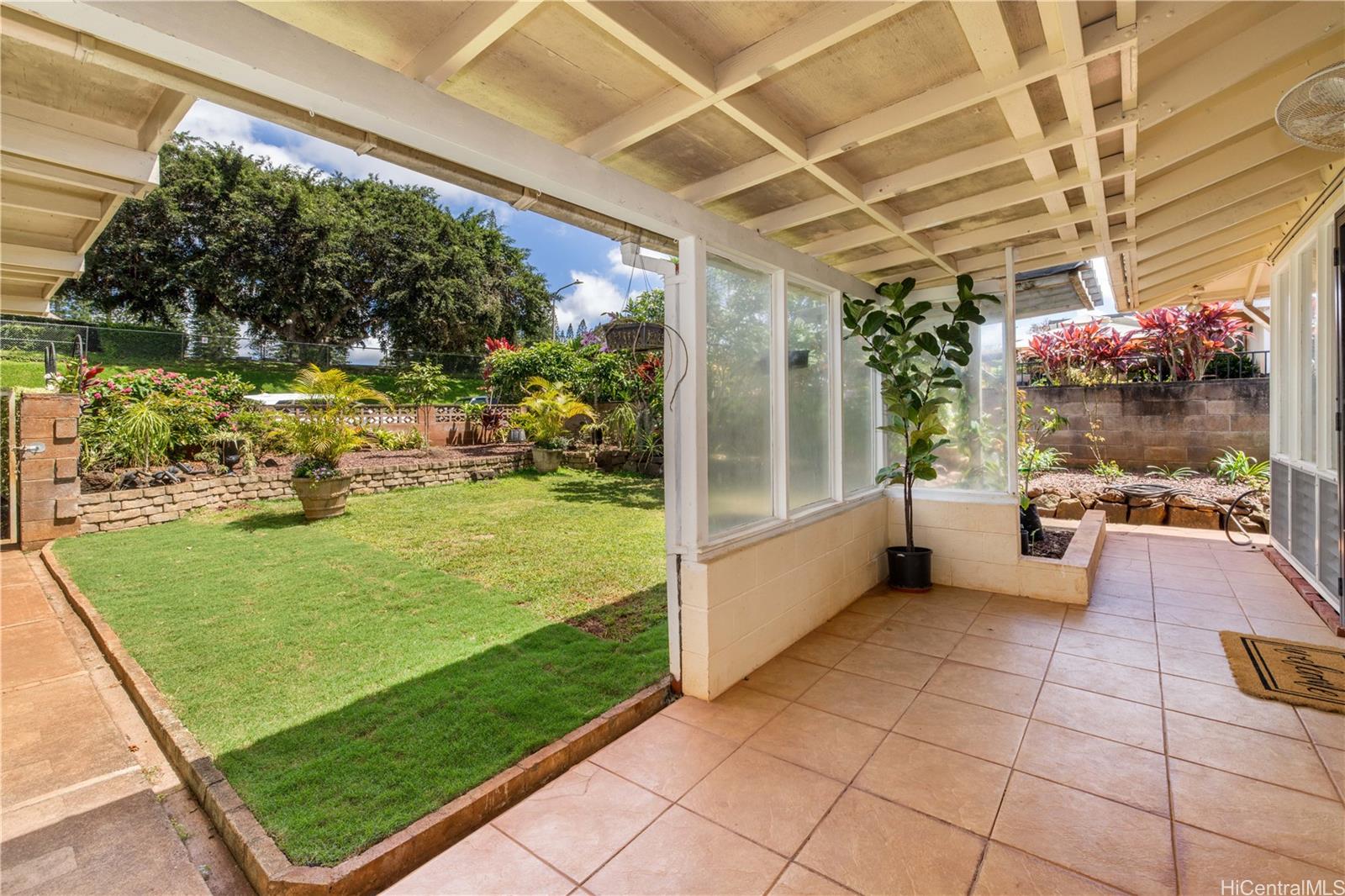 95-401  Ikaloa Street Mililani Area, Central home - photo 22 of 25