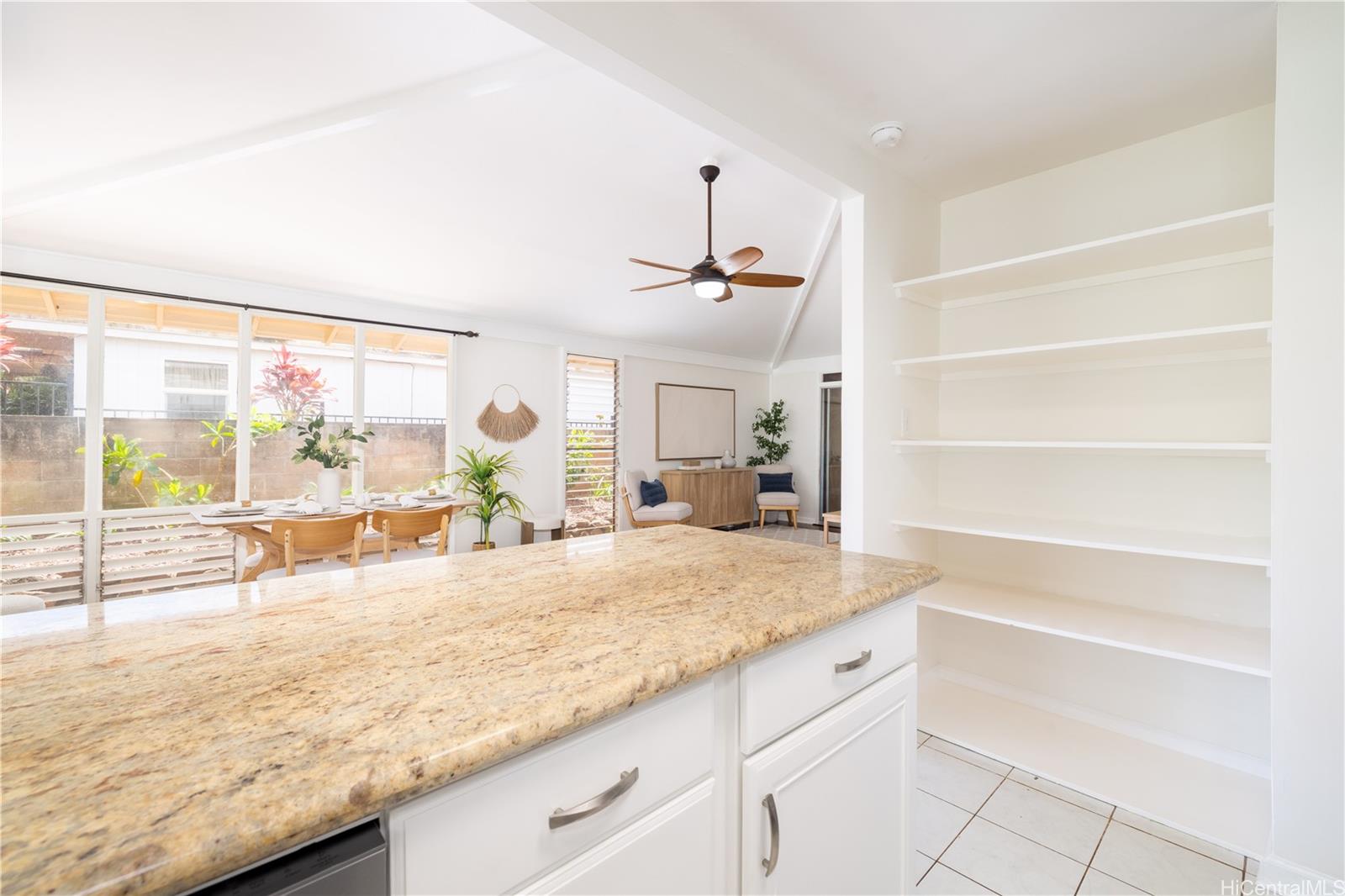 95-401  Ikaloa Street Mililani Area, Central home - photo 8 of 25