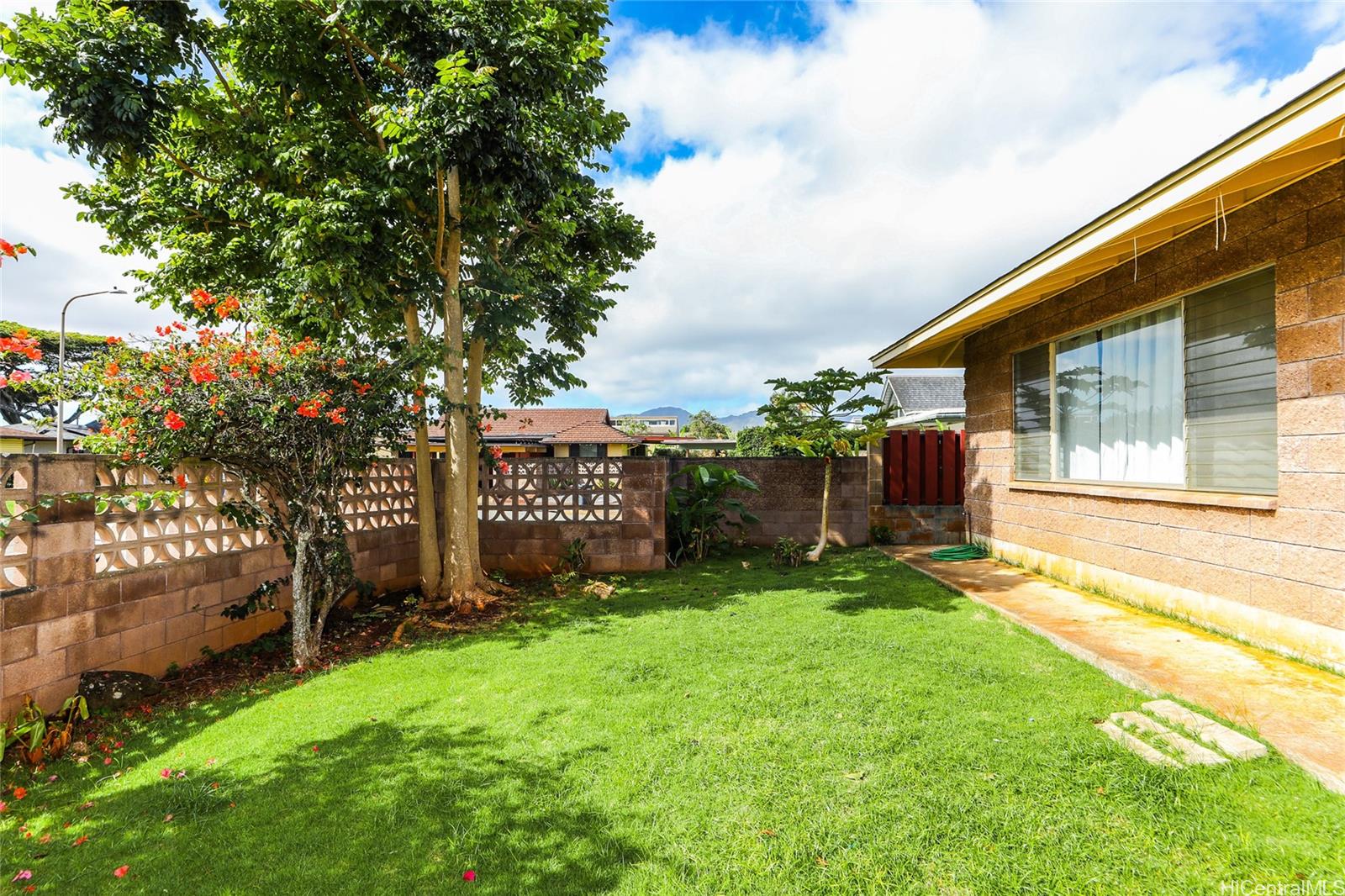 95-436  Kaawela Place Mililani Area, Central home - photo 16 of 25