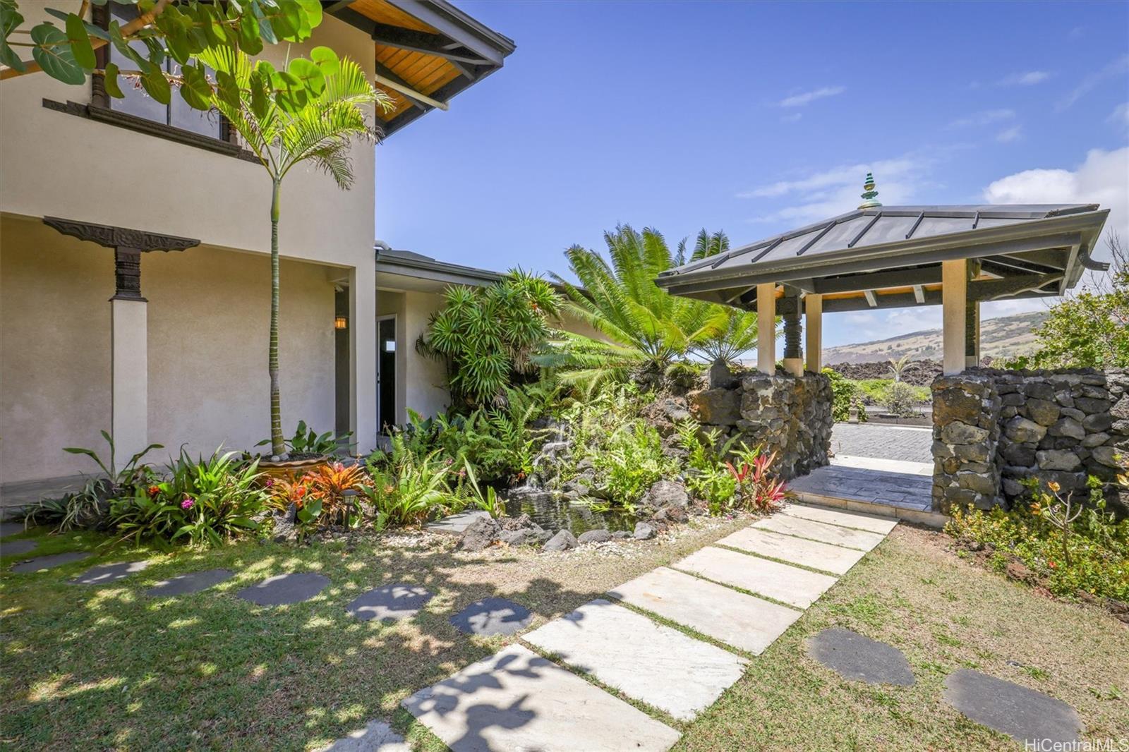 95-4667  Hawaii Belt Road Kaala Iki, Kau home - photo 2 of 25