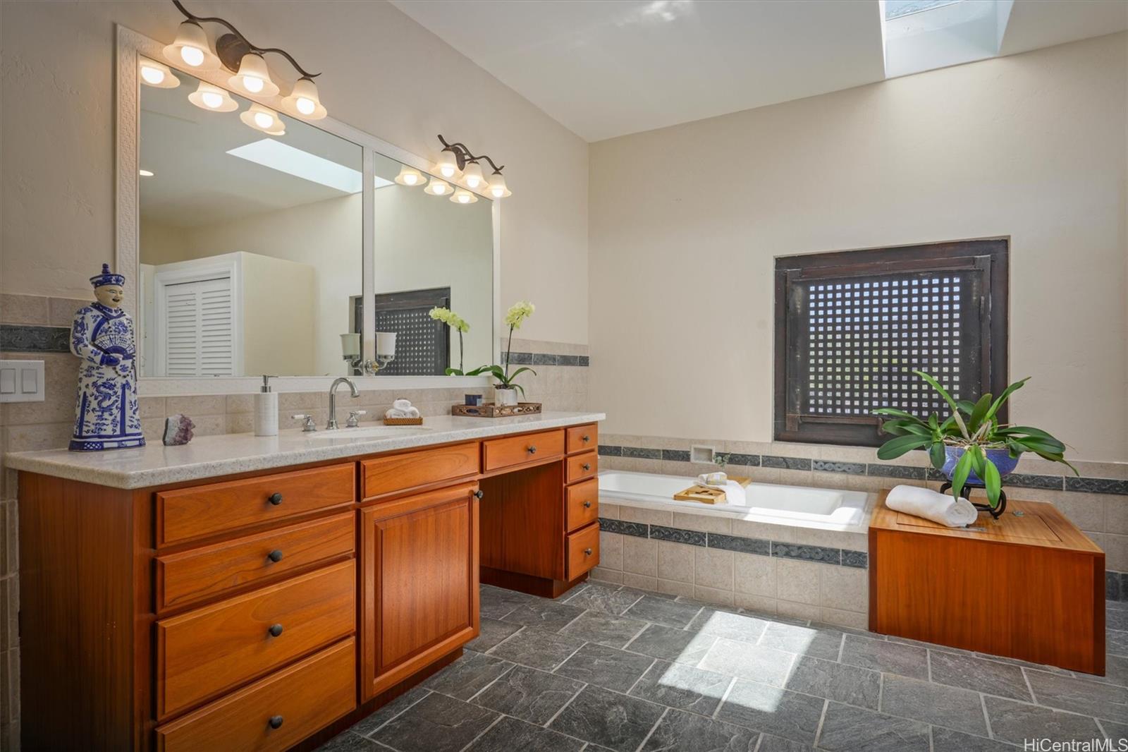 95-4667  Hawaii Belt Road Kaala Iki, Kau home - photo 15 of 25