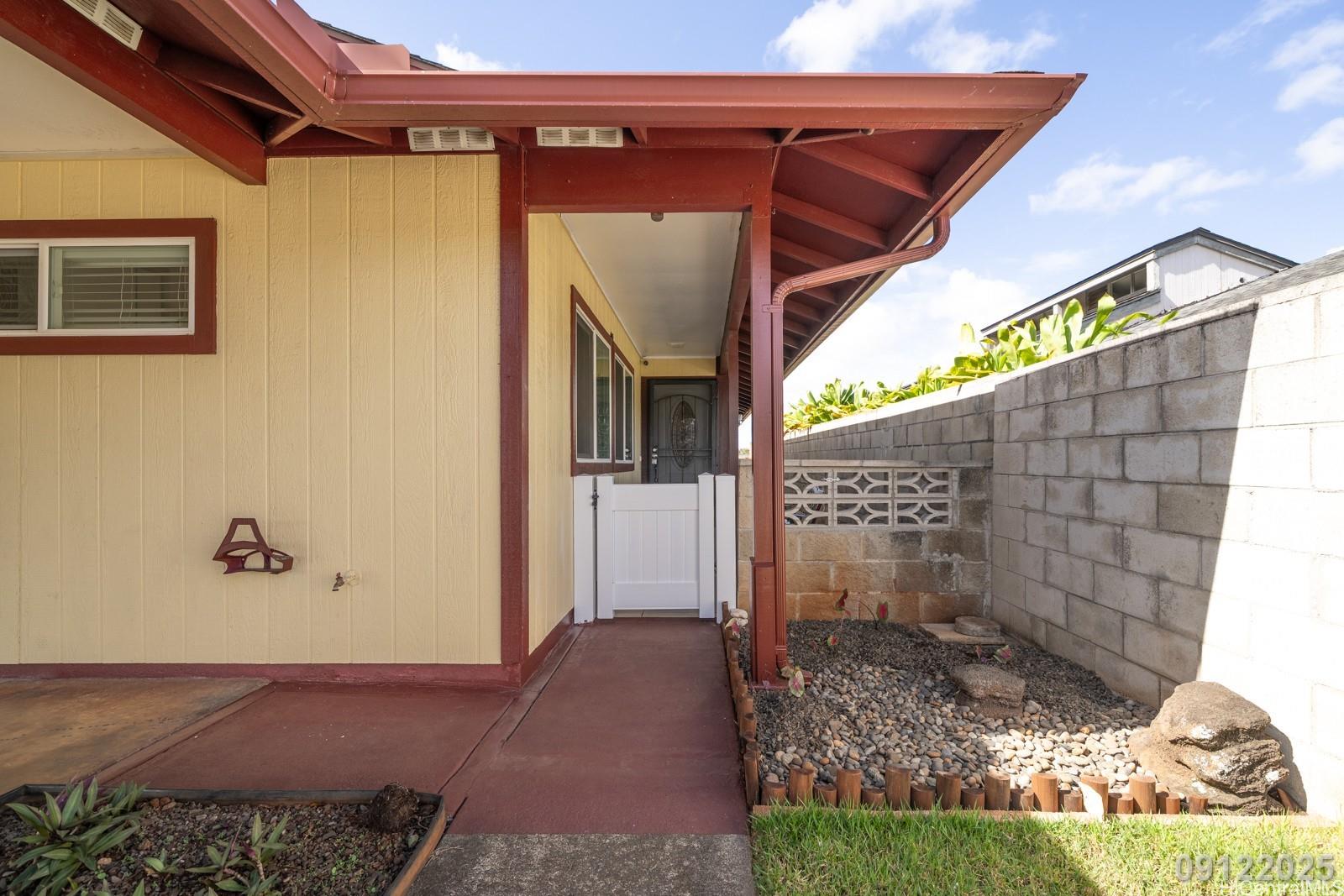 95-491 Laupalai Place Mililani - Rental - photo 4 of 25