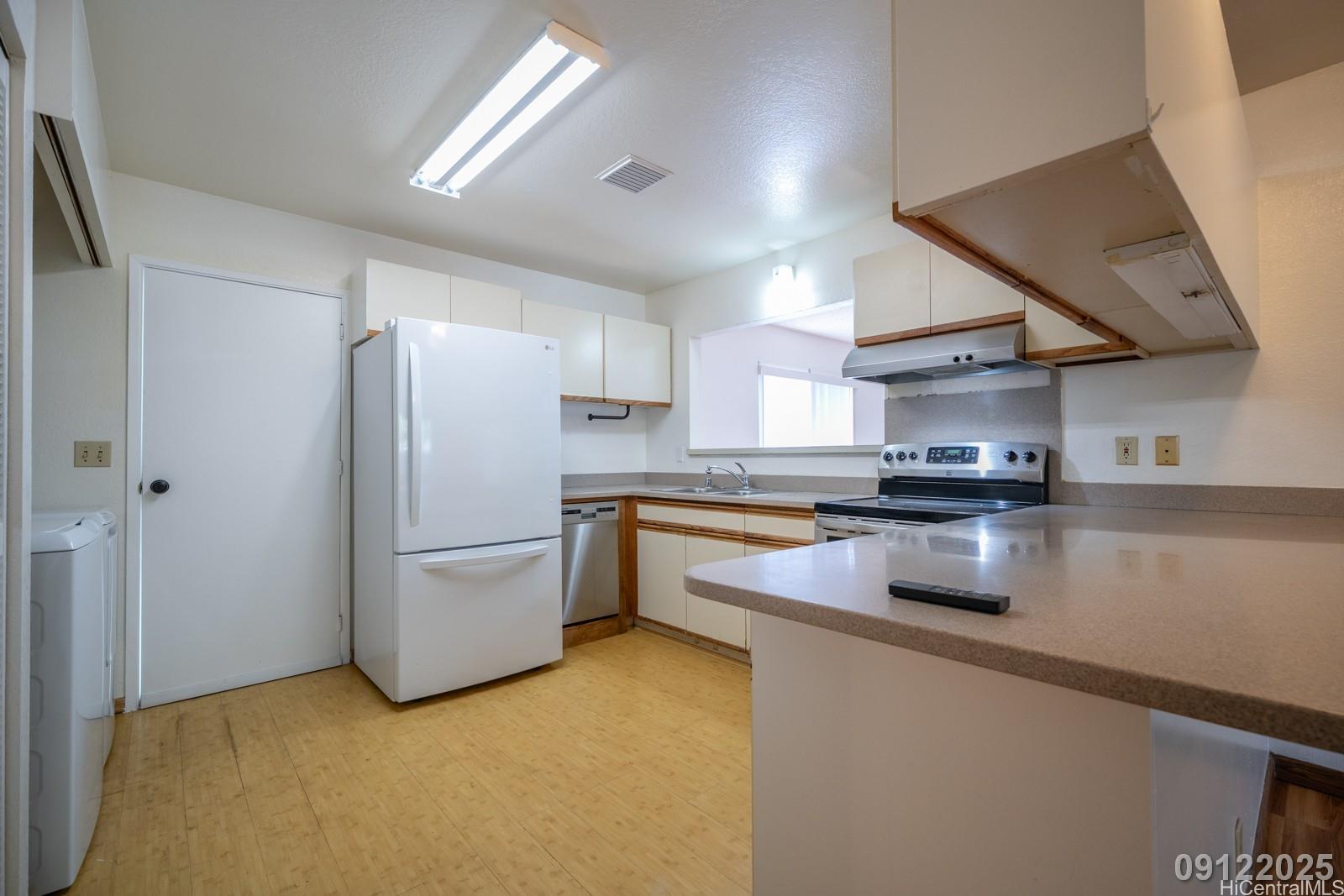 95-491 Laupalai Place Mililani - Rental - photo 10 of 25