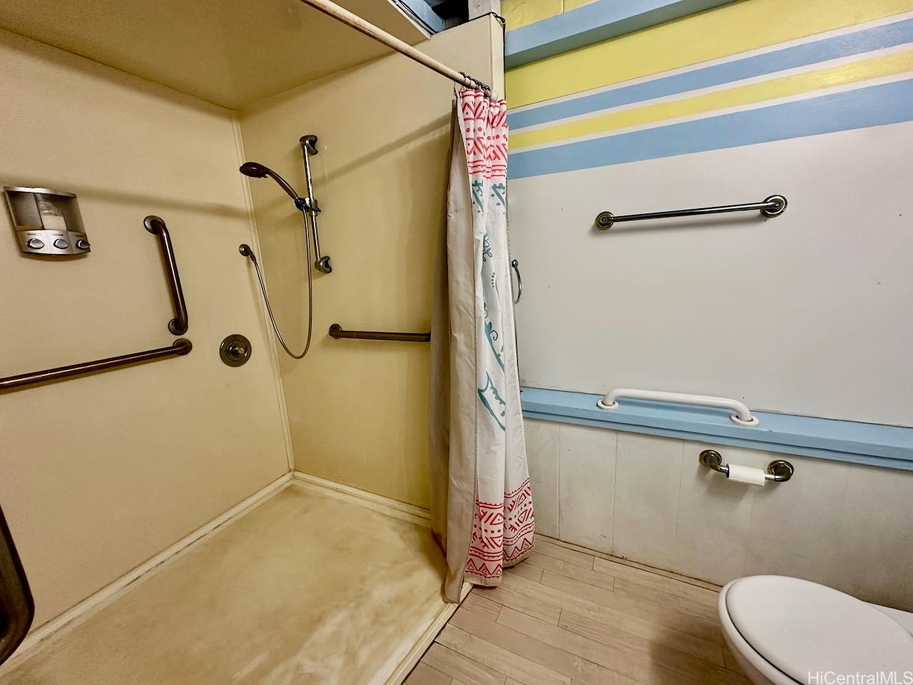 955 14th Ave Honolulu - Rental - photo 16 of 18