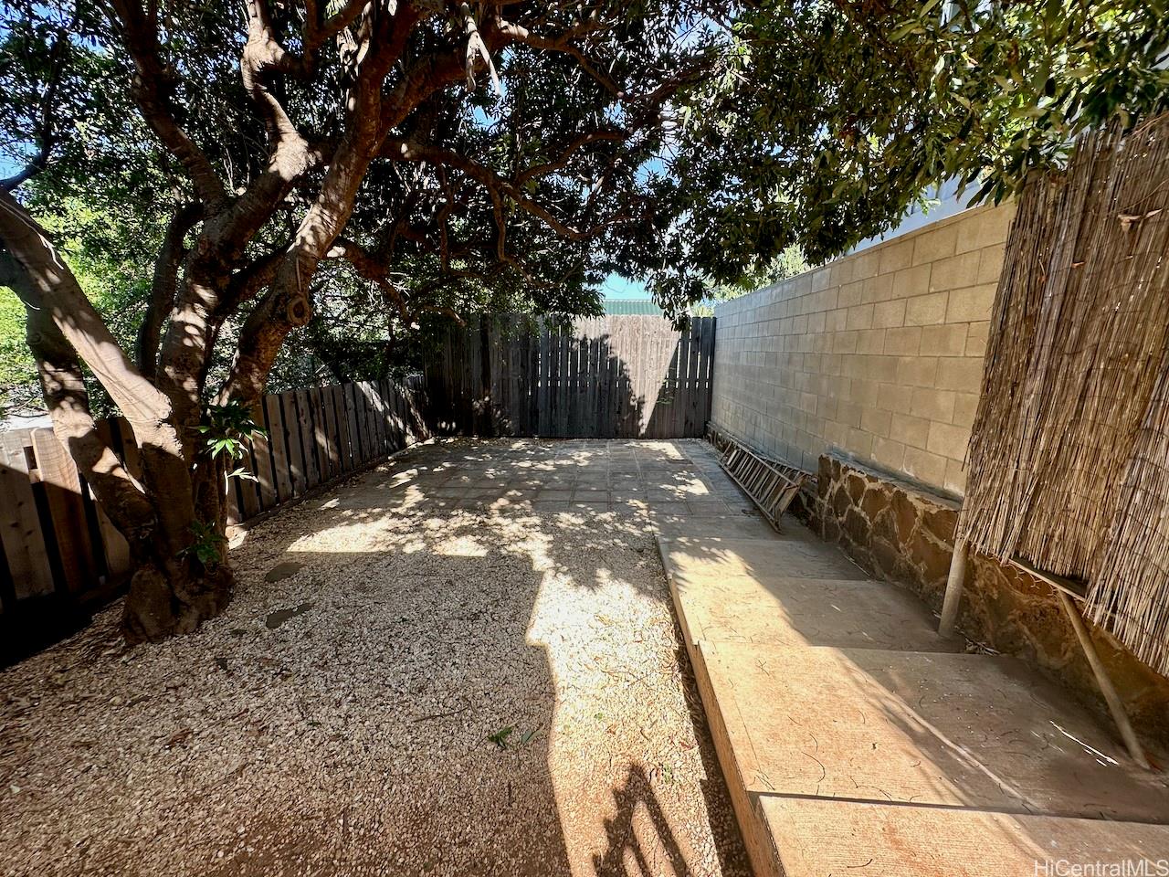 955 14th Ave Honolulu - Rental - photo 18 of 18