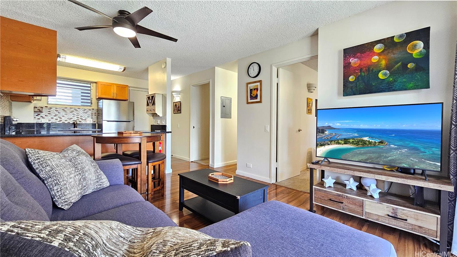 Lakeview Plaza condo # 502, Honolulu, Hawaii - photo 2 of 21