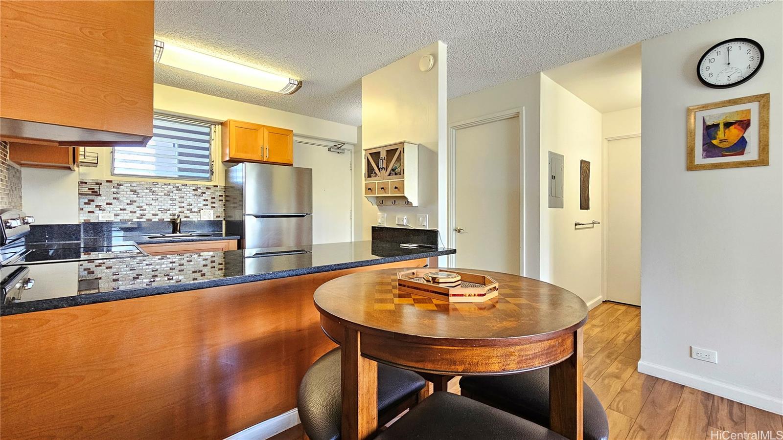 Lakeview Plaza condo # 502, Honolulu, Hawaii - photo 4 of 21