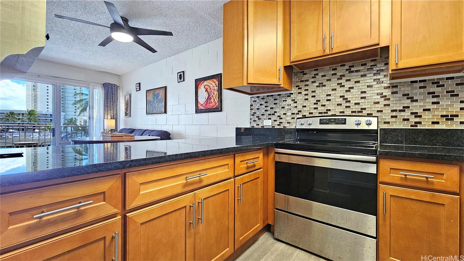 Lakeview Plaza condo # 502, Honolulu, Hawaii - photo 5 of 21